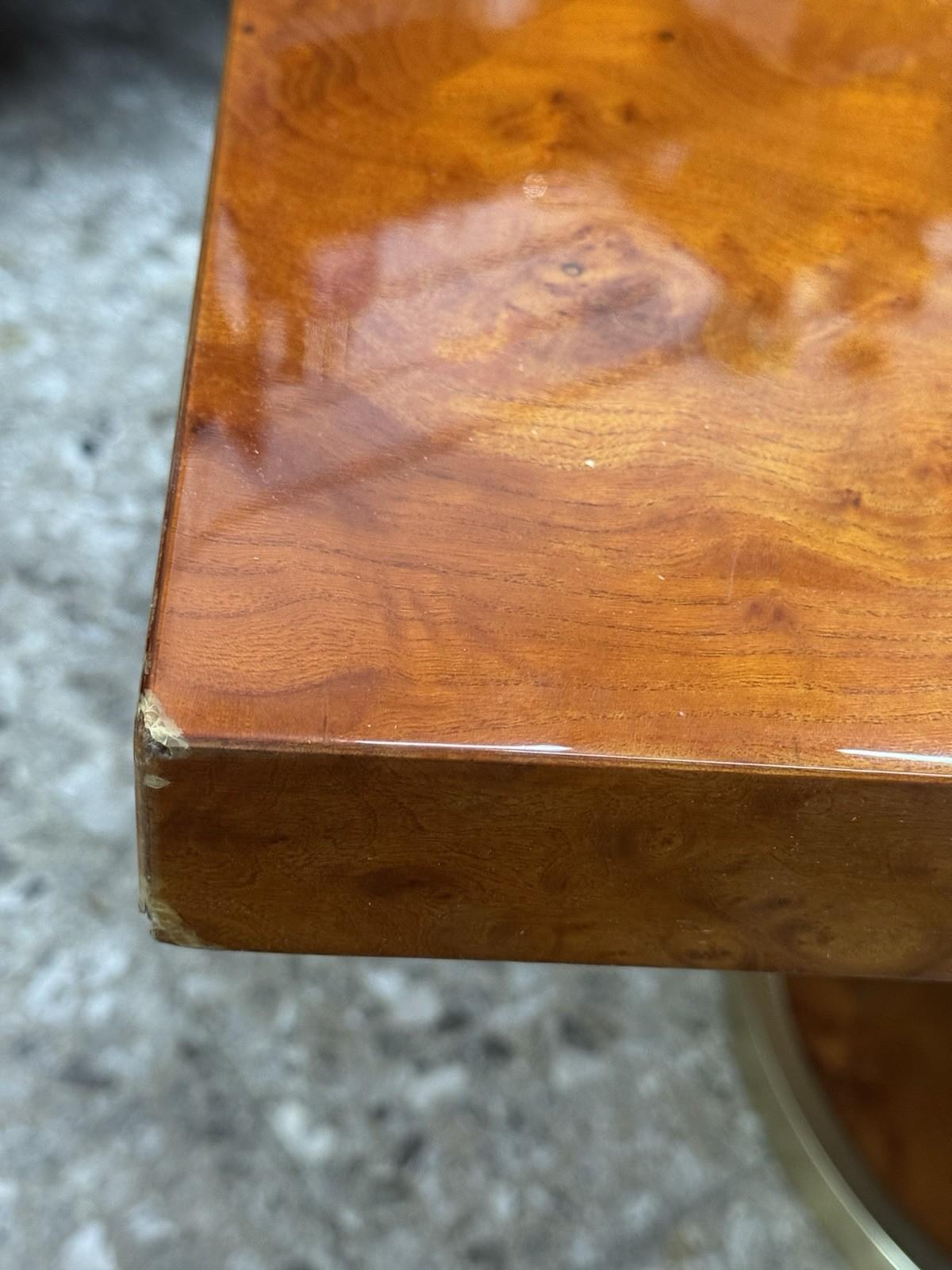 Tavolo Da Pranzo In Radica E Metallo Dorato Anni 70 Modernariato en vente 5