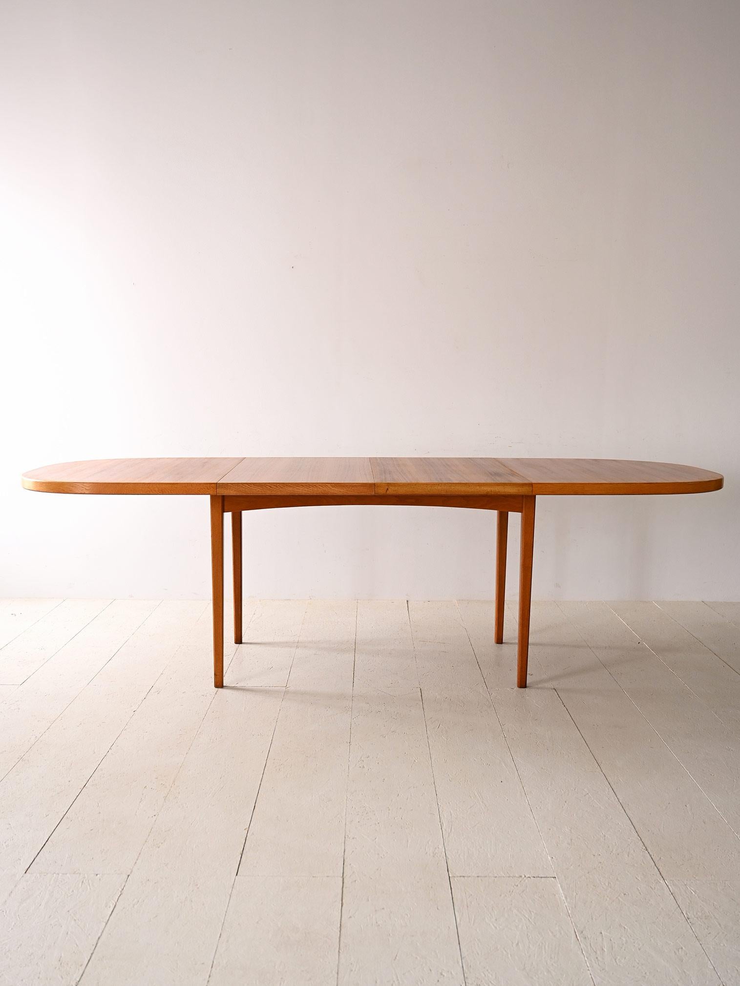 Scandinavian Modern Teak dining table with round corners For Sale
