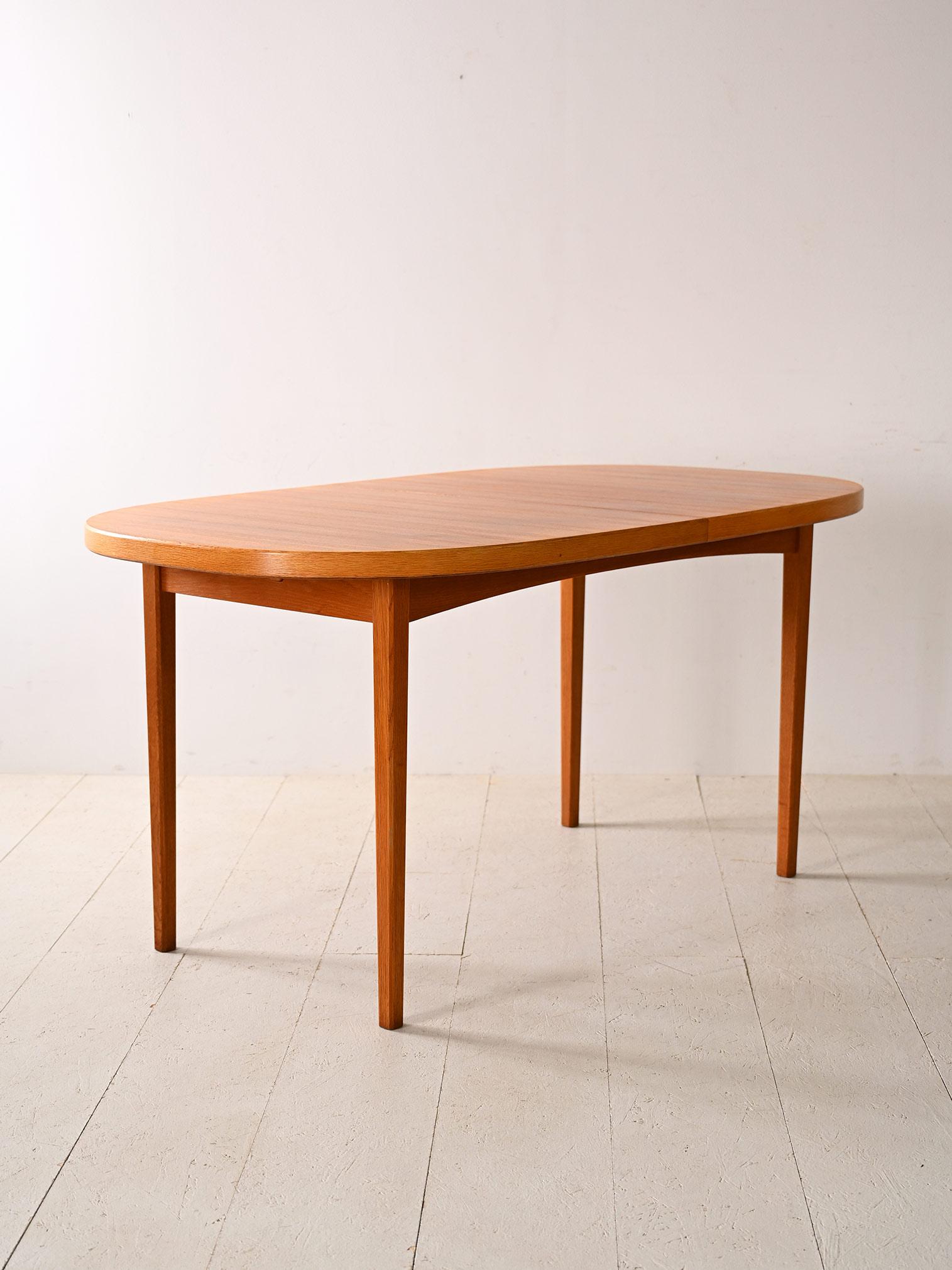 Mid-20th Century Teak dining table with round corners For Sale