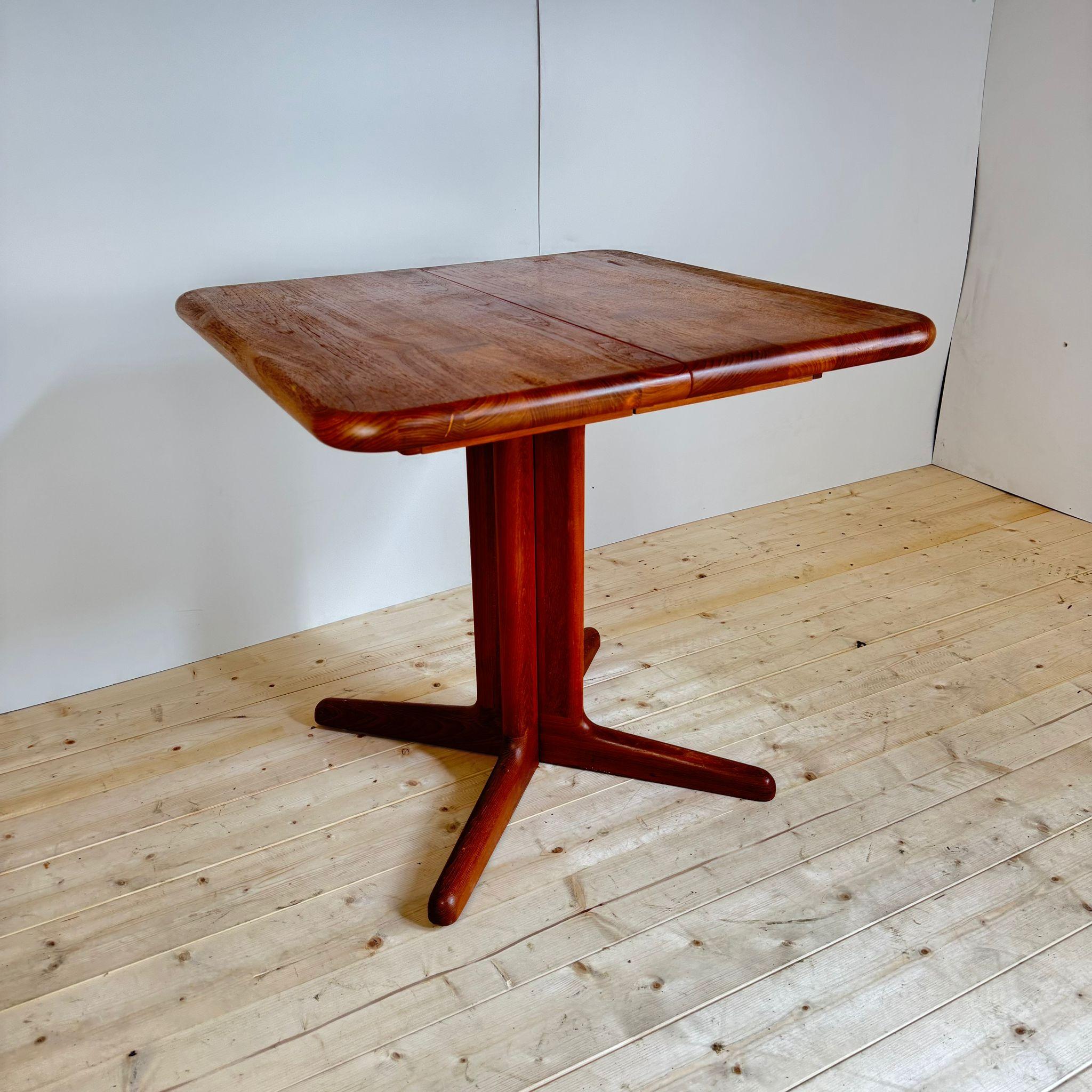 Mesa de comedor de teca, Dinamarca 1960 Danish en venta