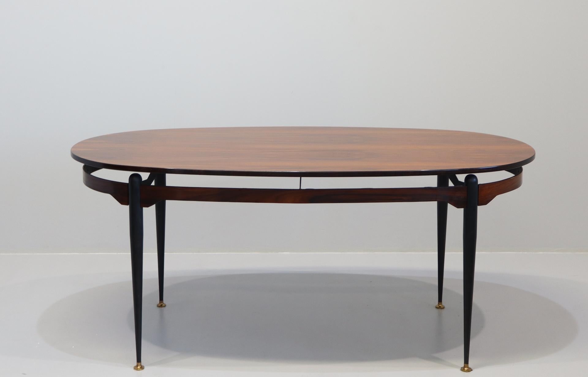 Italian Dining Table  Designer Silvio Cavatorta In Excellent Condition In Rovereta, Repubblica di San Marino