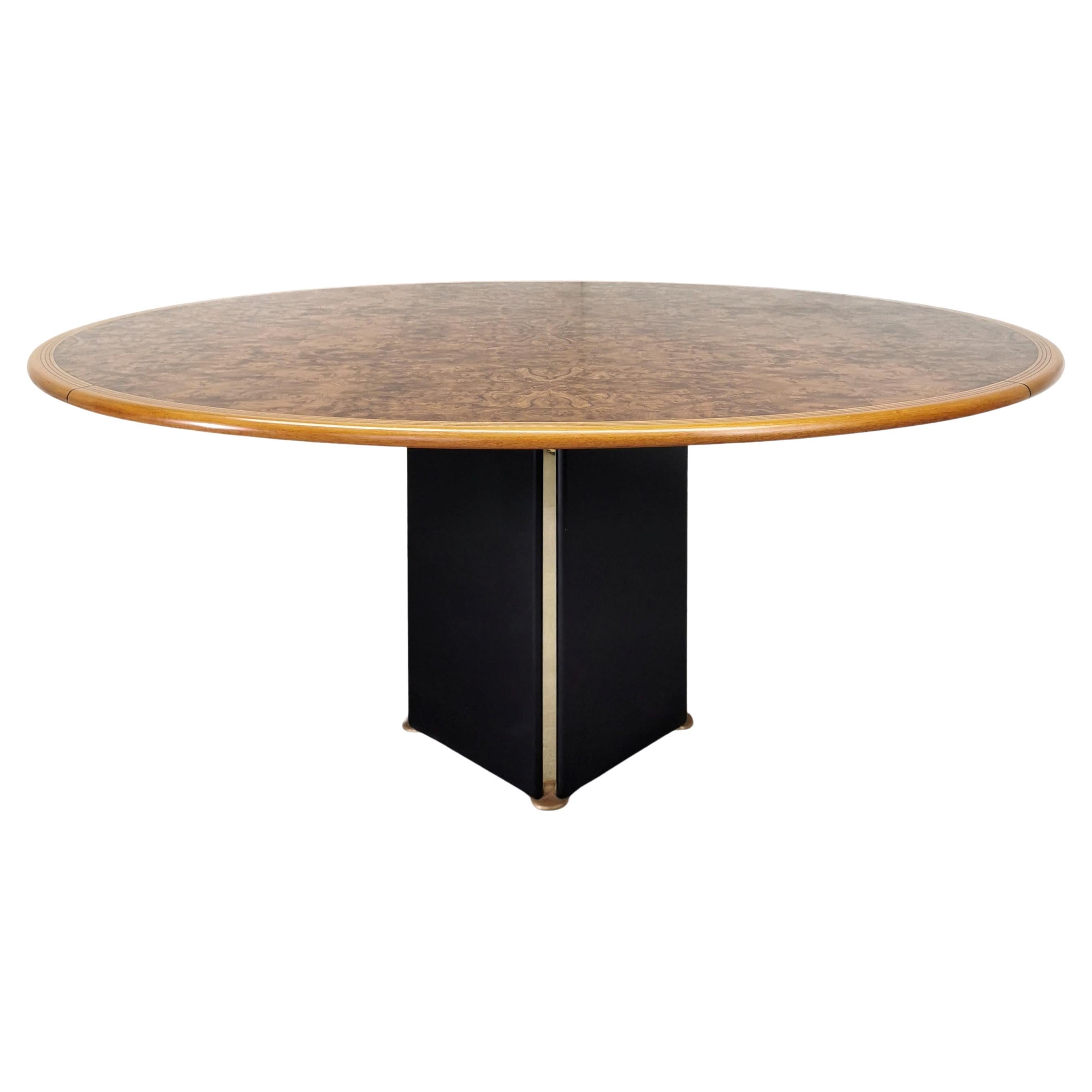 mAXALTO oval dining table by Afra and Tobia Scarpa Artona series