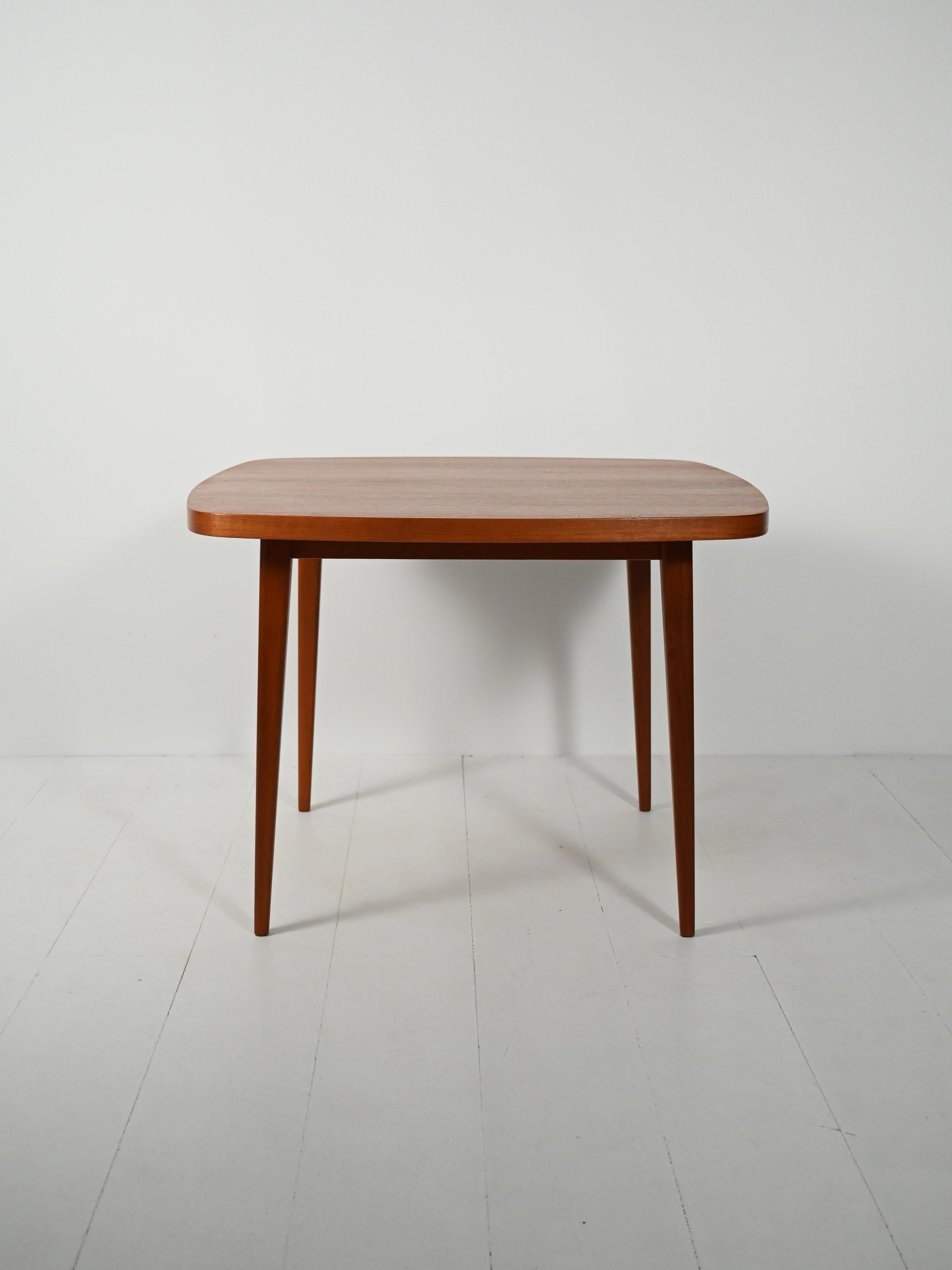 Suédois Tavolo da pranzo quadrato svedese in teak, anni 60 en vente