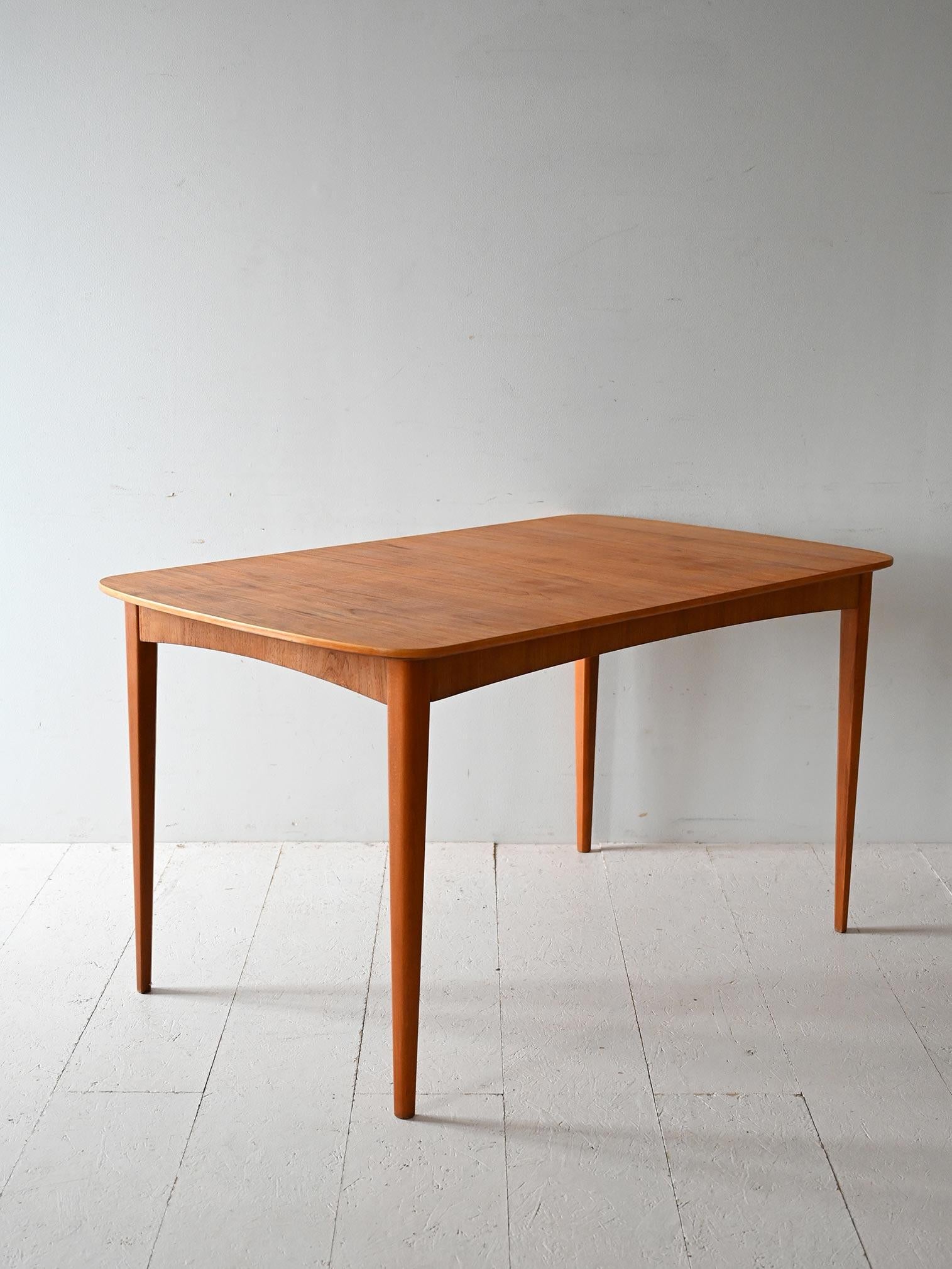 Scandinavian Modern Scandinavian 1950s dining table For Sale