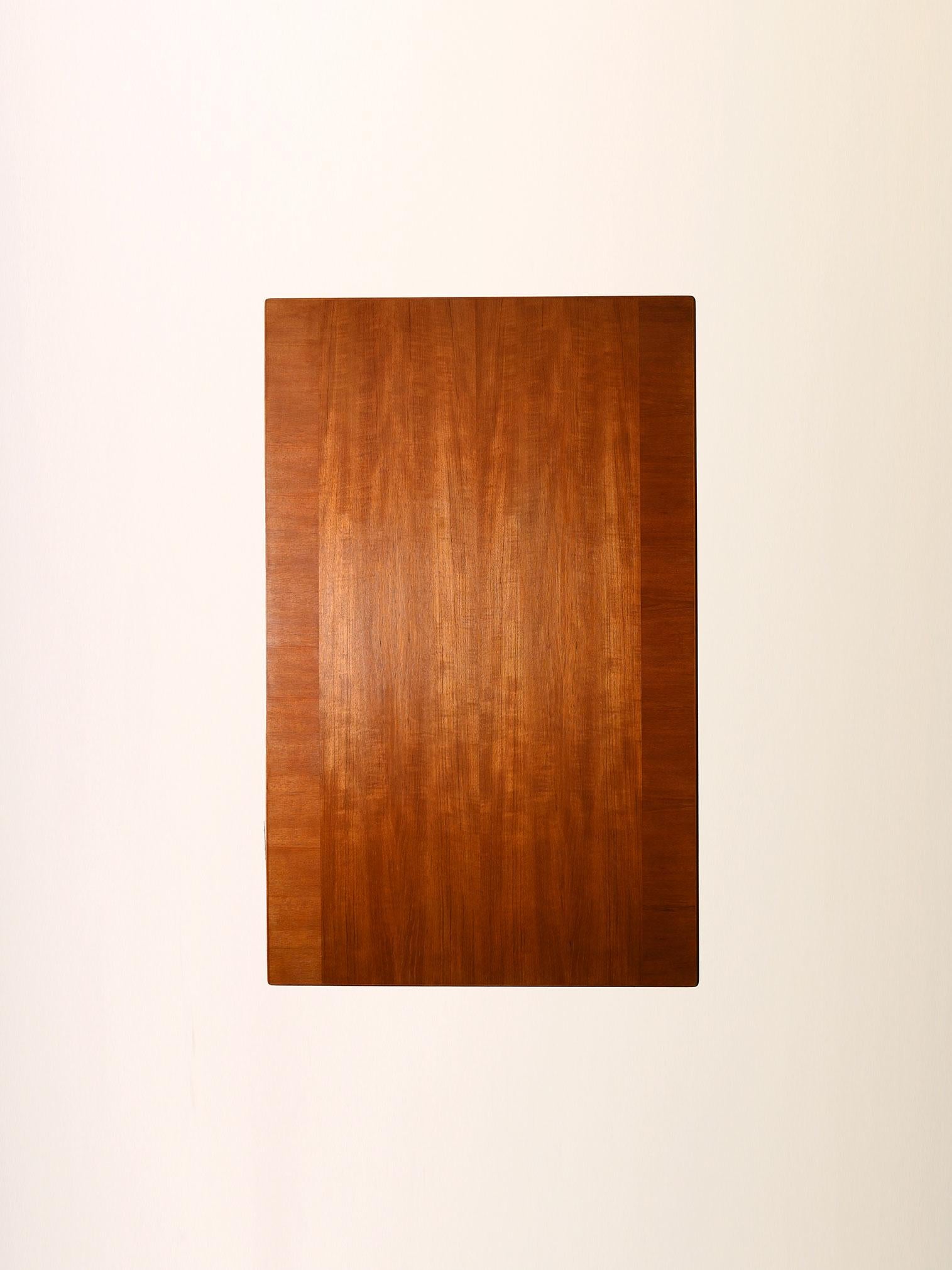 Scandinavian dining table by Carl Malmsten For Sale 3