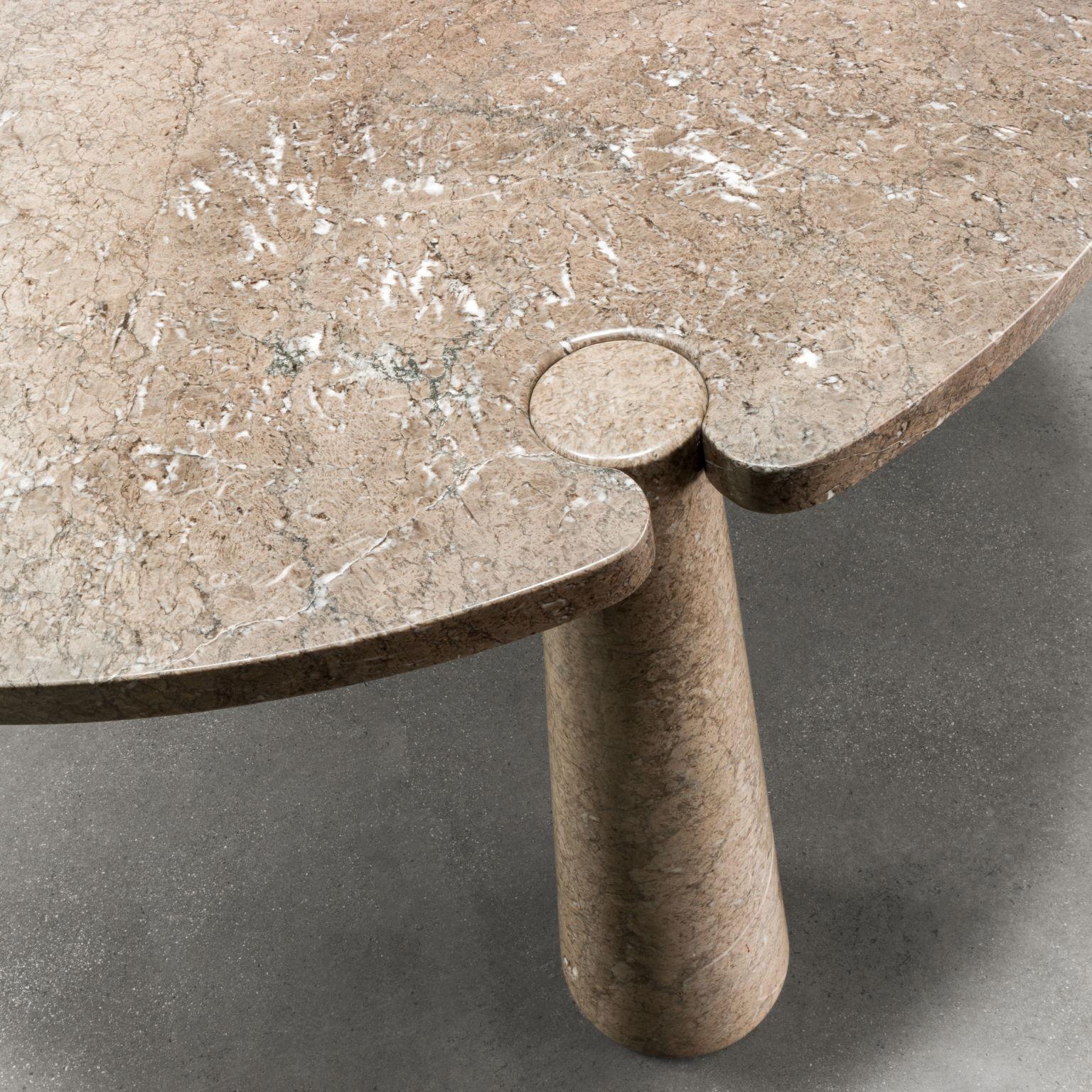 Italian Angelo Mangiarotti 'Eros' series dining table for Skipper in gray marble. For Sale