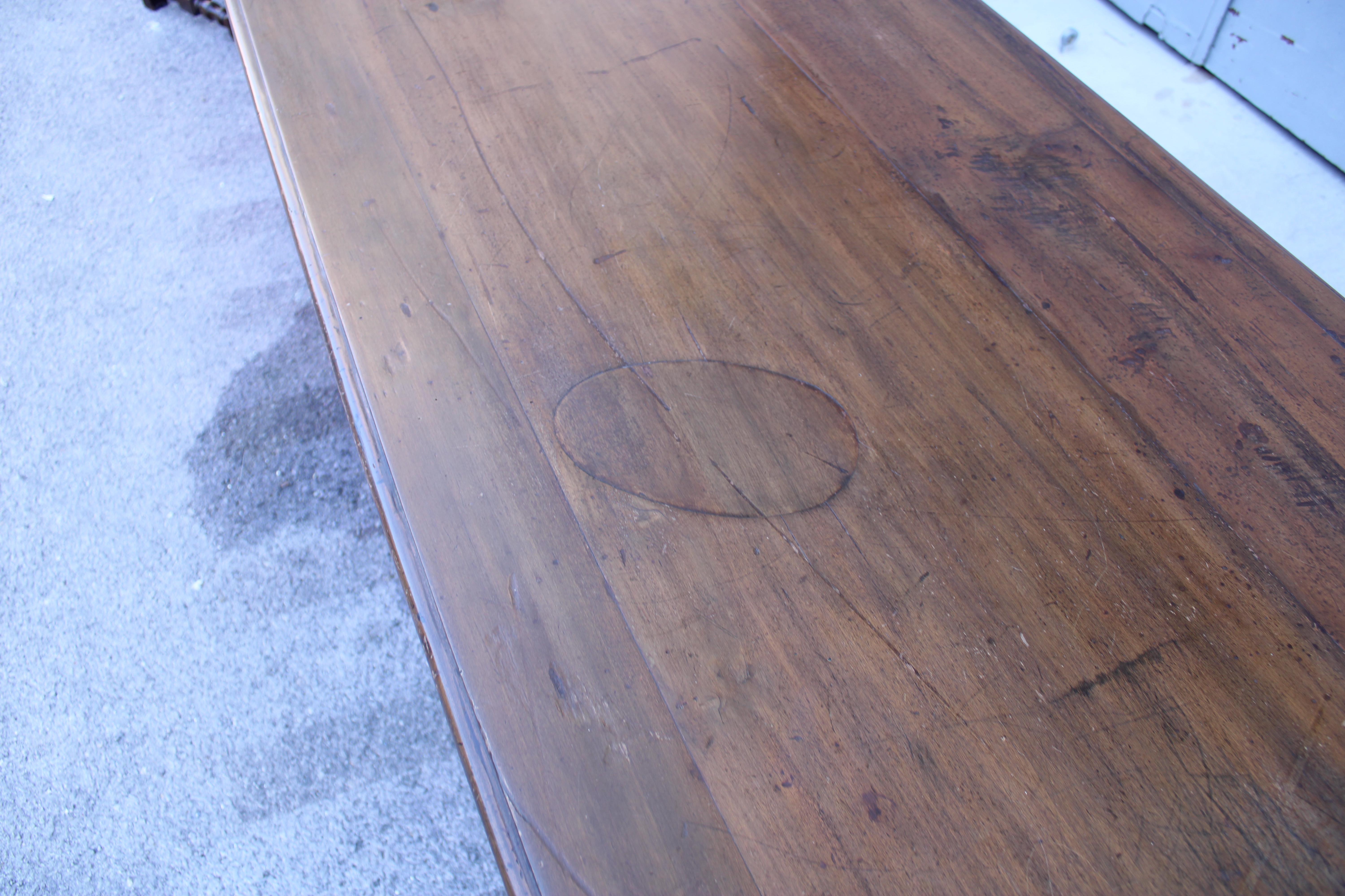 Toscano Fratino table de salle à manger rectangulaire en noyer avec 6 chaises en châtaignier en vente 3