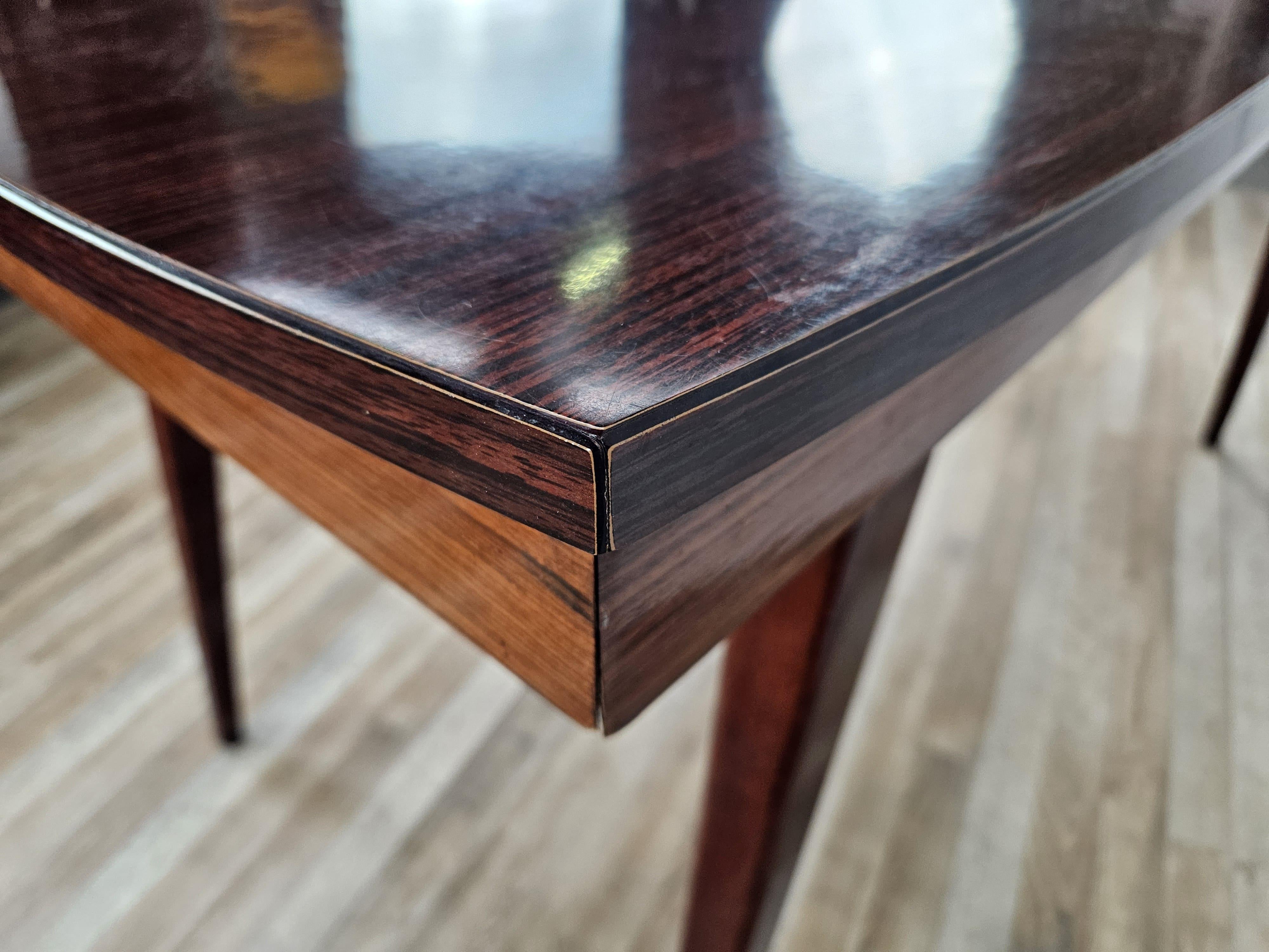 Table de salle à manger vintage en bois de rose stratifié en vente 5