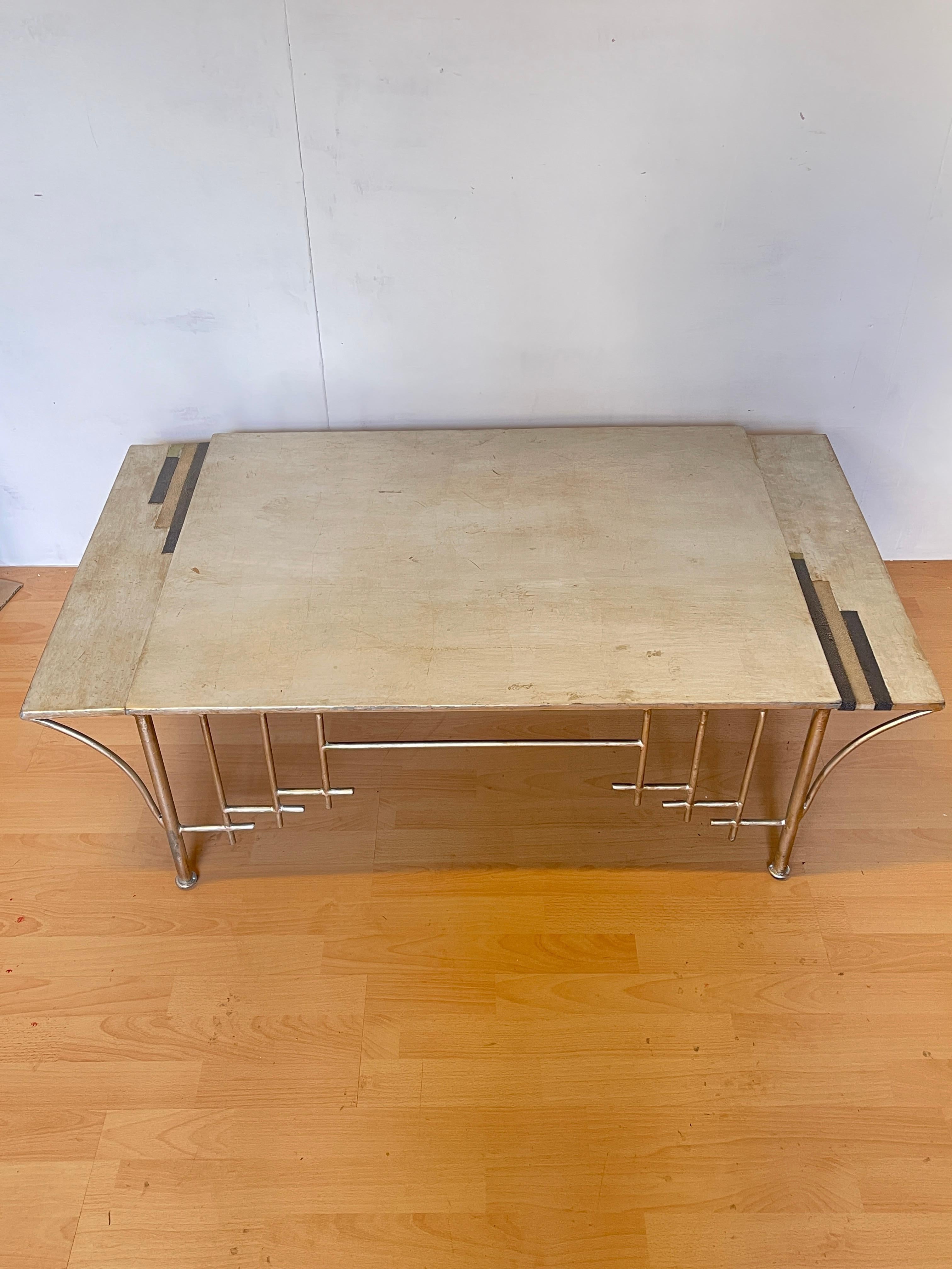 Table de salon moderne avec structure en acier argenté, lac de Côme, 1980 en vente 3