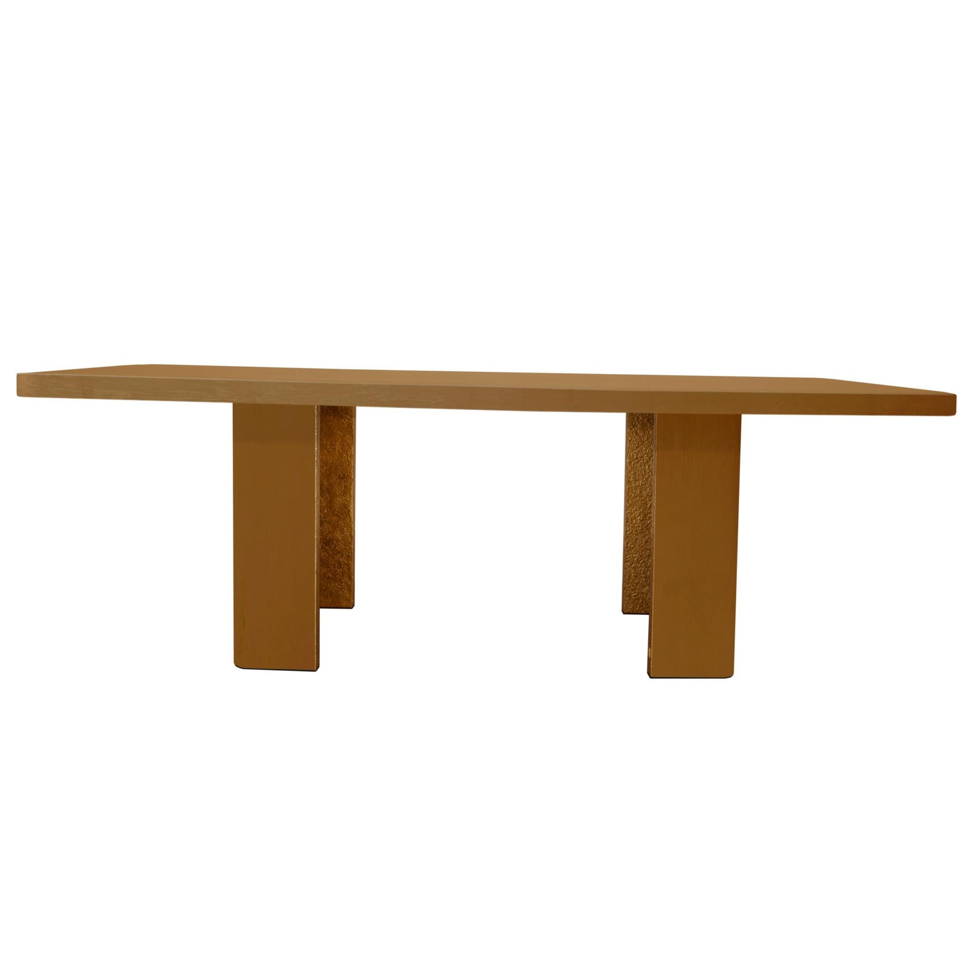 Scagliola Table texturée de couleur rouille et socles cuivrés faits à la main en vente