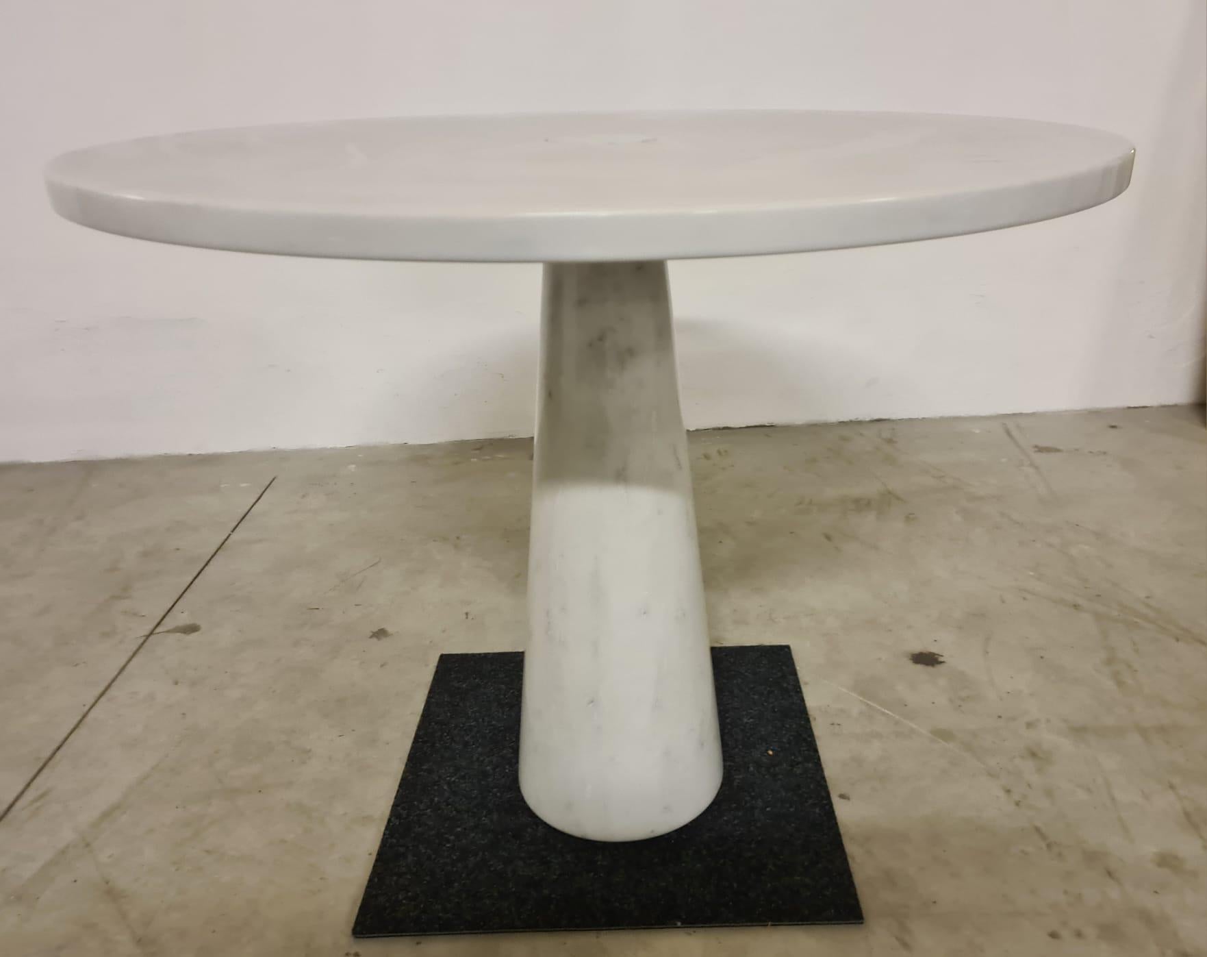 Late 20th Century Table Eros Par Angelo Mangiarotti en vente