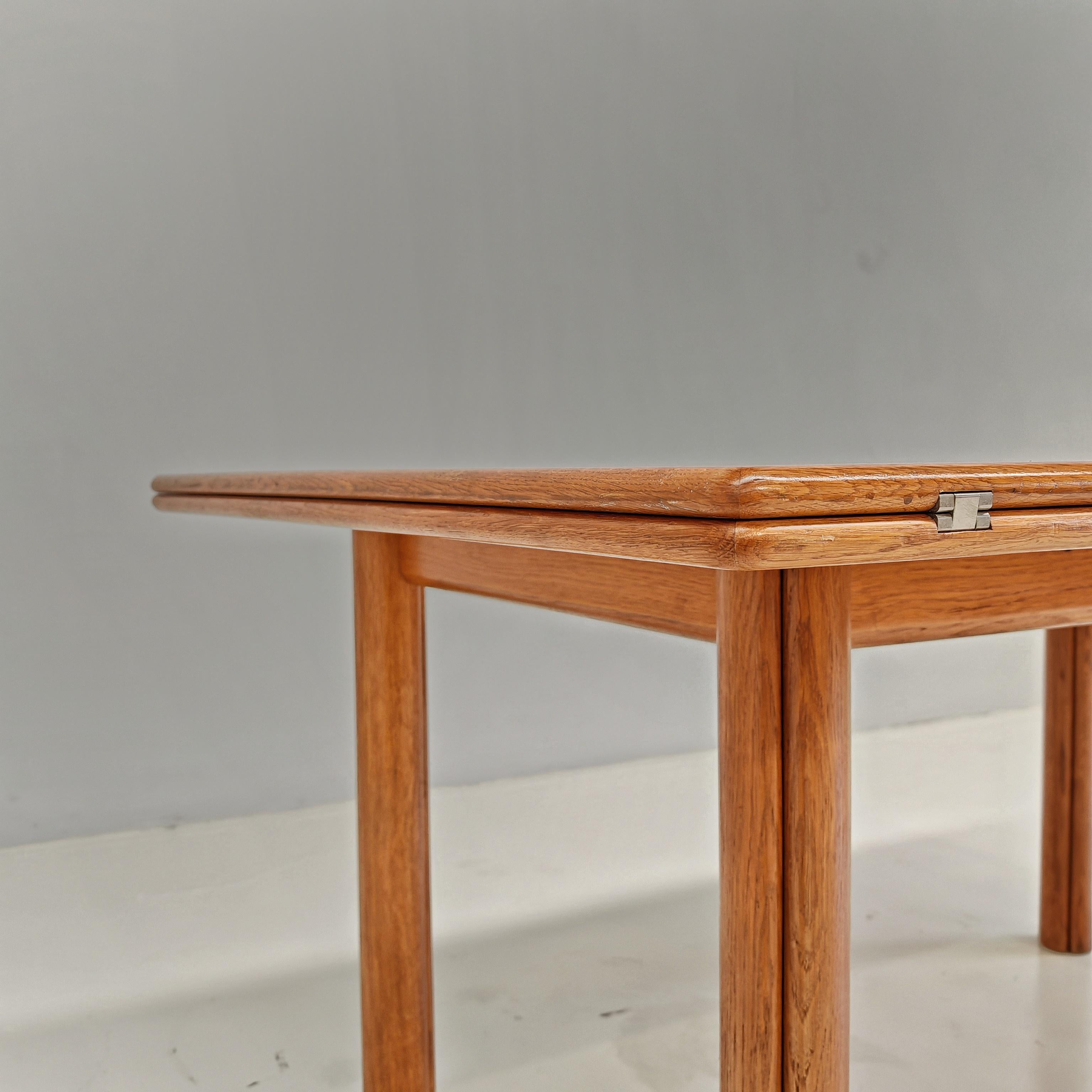 20th Century Nibay extendable table in oak by Tobia & Afra Scarpa for Gavina, 1960s For Sale