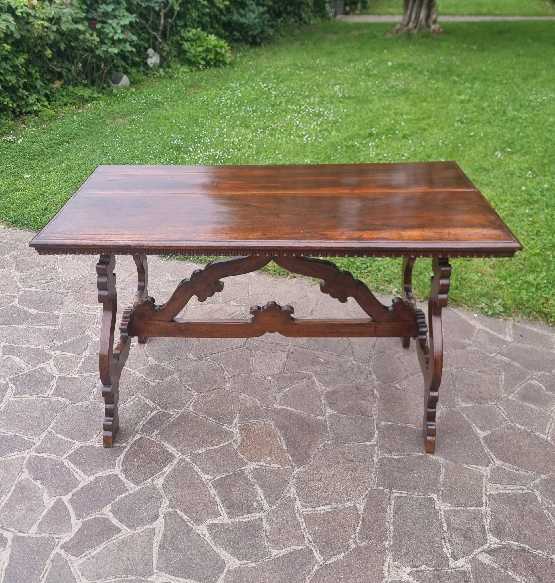 Walnut fratino table 800 grand class For Sale 3