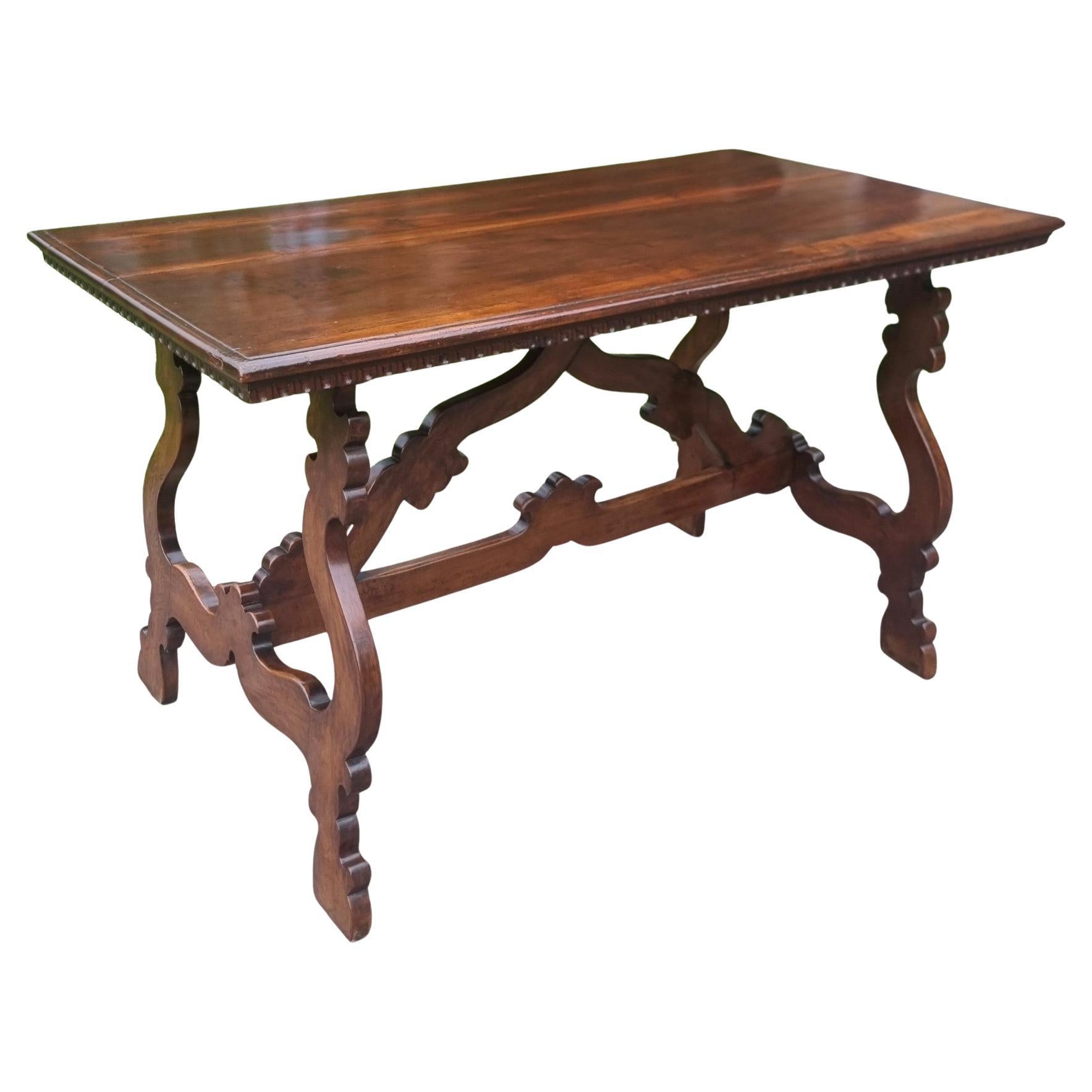 Walnut fratino table 800 grand class For Sale