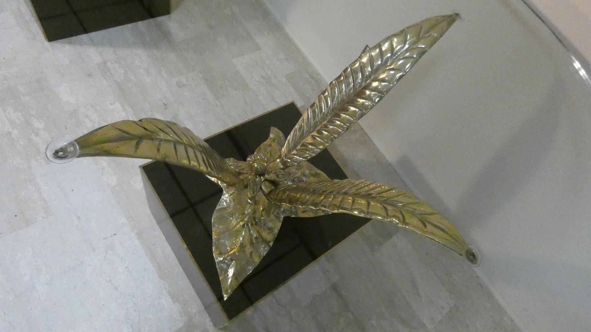 Laiton Table en bronze, laiton et cristal par Gianni Versace pour Versace Home en vente