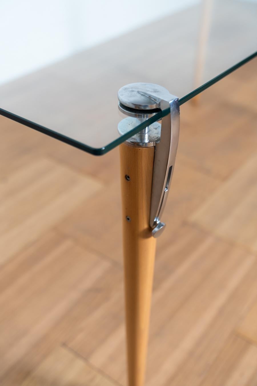 table with removable legs