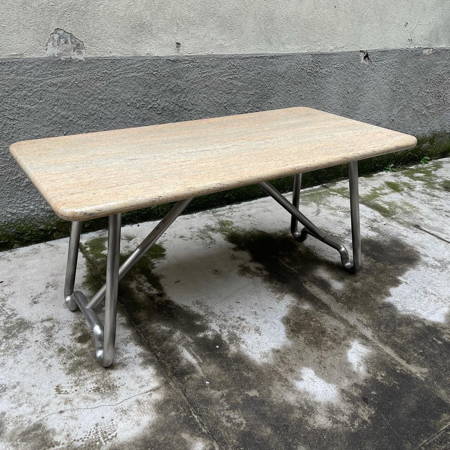 Marble Table with Multicurve Steel Frame - Italy - 1970s In Excellent Condition For Sale In Milano, IT
