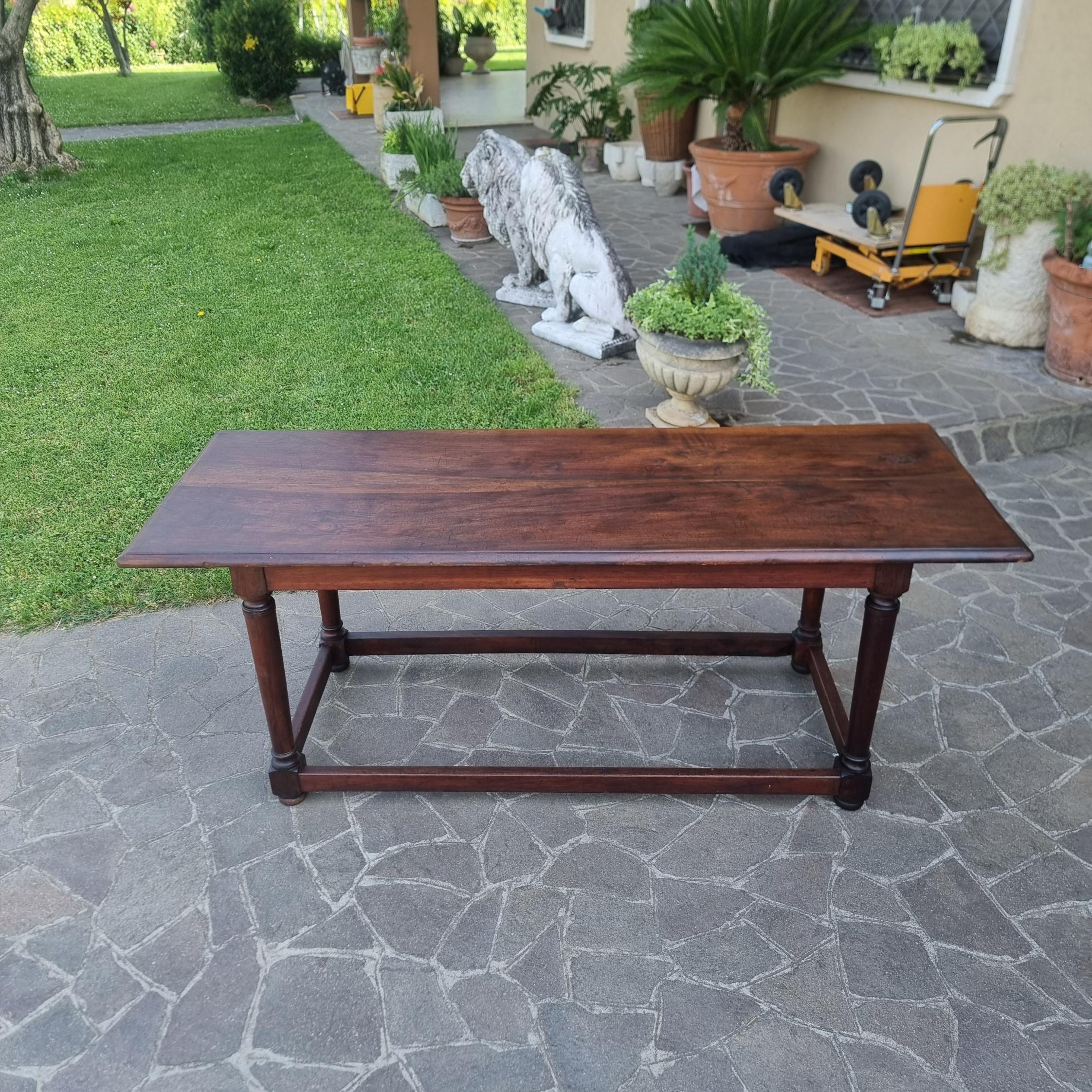 Mesa Direttorio de nogal lombardo de finales del siglo XVIII en venta 5