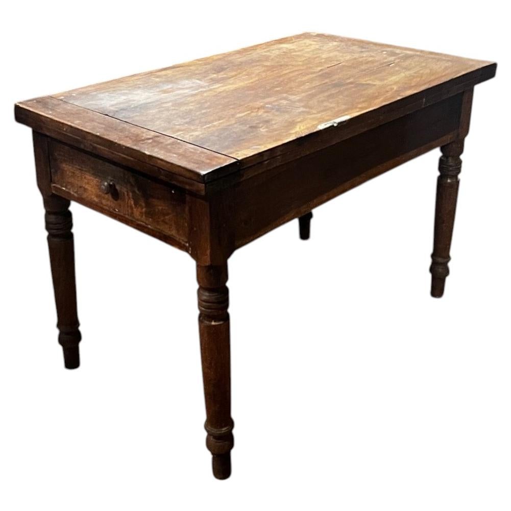 Double plank solid walnut table that can be opened, Italy