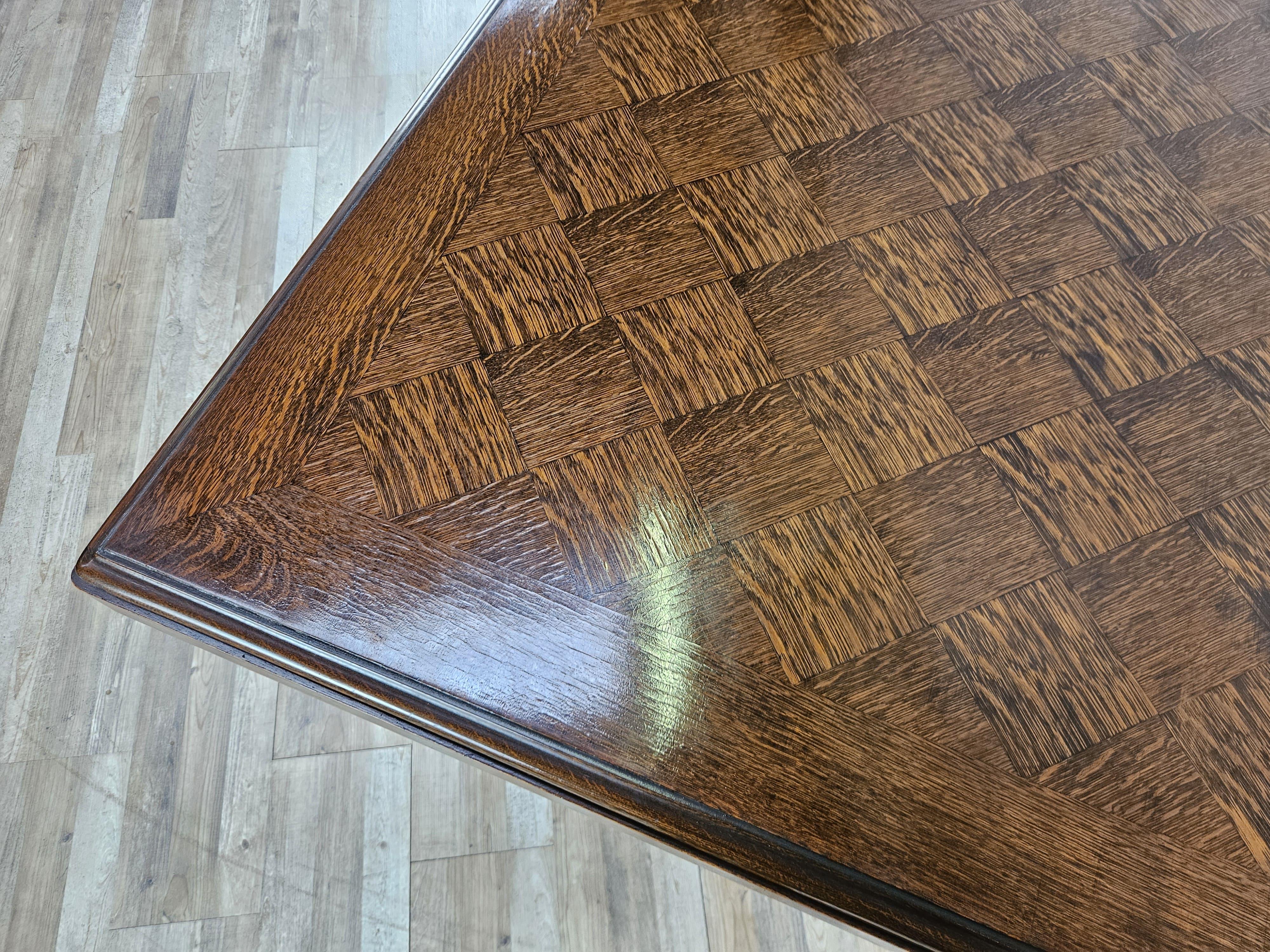 Italian Tavolo in quercia Art Decò geometrico con prolunghe laterali, 1950 in vendita