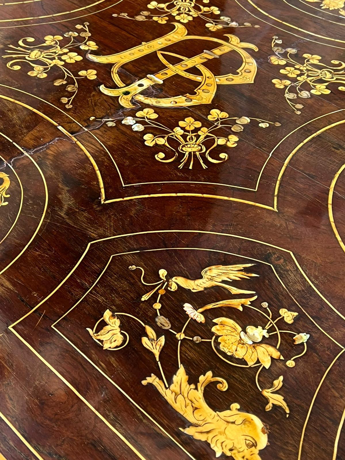 Florence capital inlaid walnut table  For Sale 1