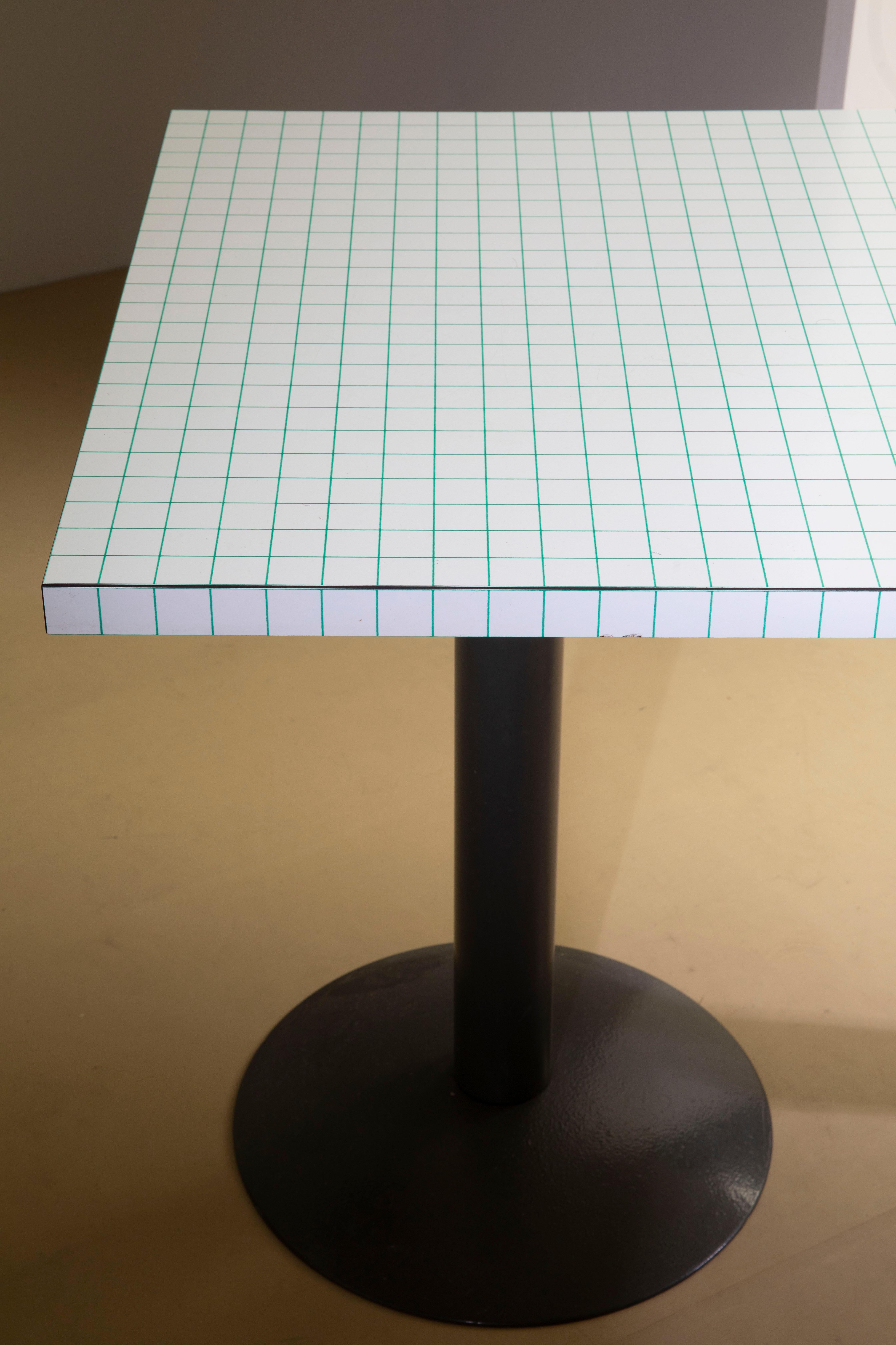 Lacquered Table, Italian manufacture, in the radical style with Abet laminate top For Sale