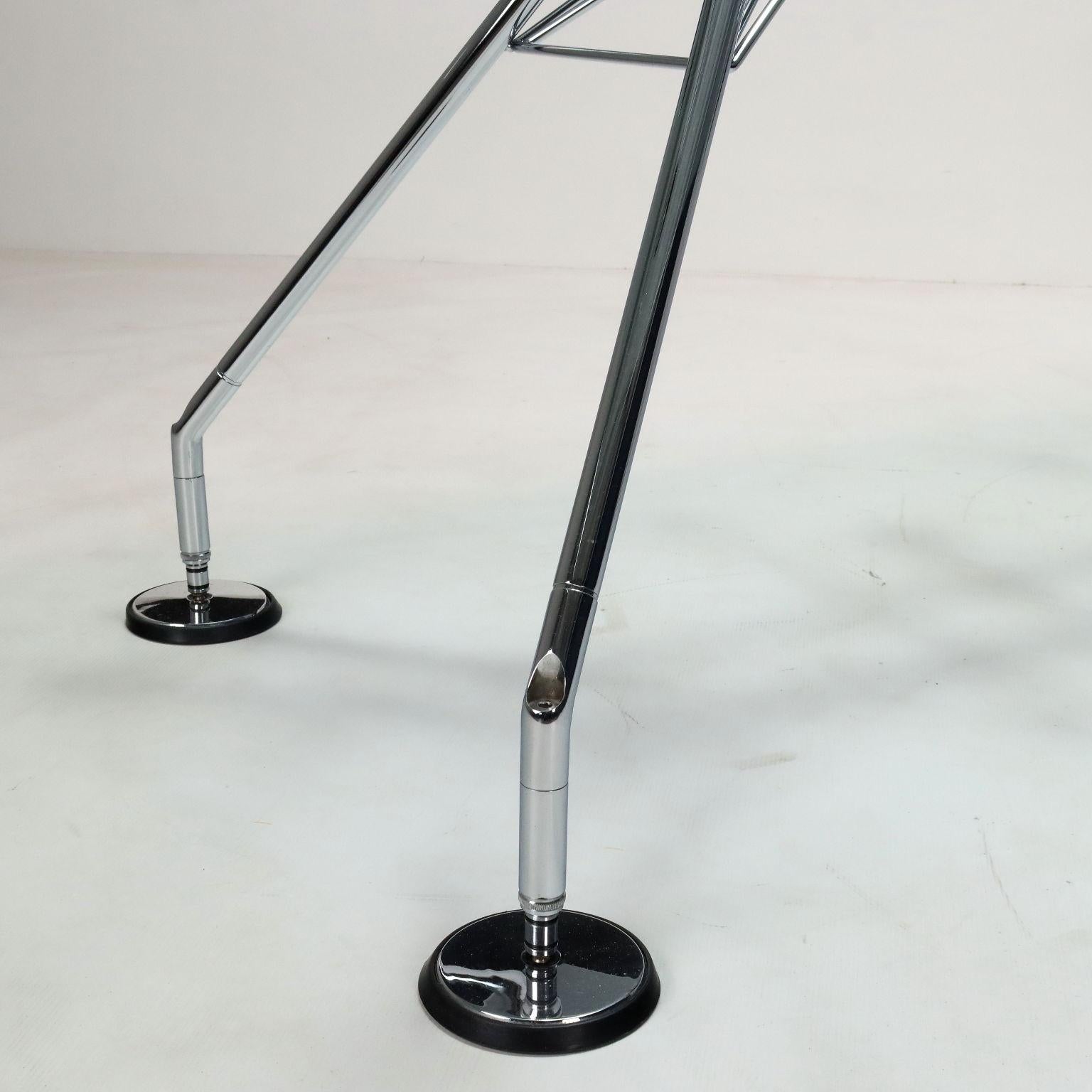 Tavolo modello 'Nomos' di Norman Foster per Tecno anni 90 For Sale 3