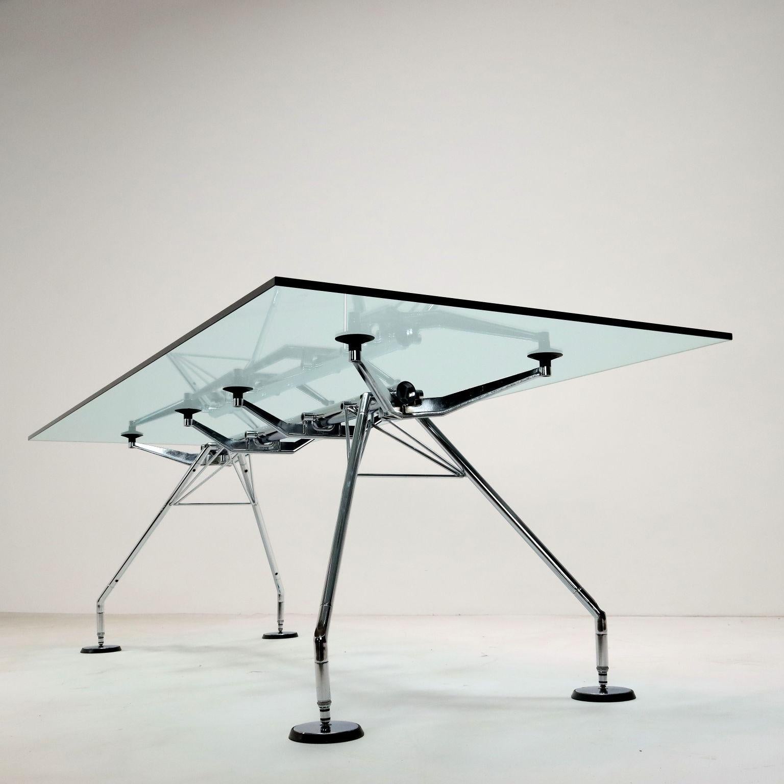 Tavolo modello 'Nomos' di Norman Foster per Tecno anni 90 For Sale 6