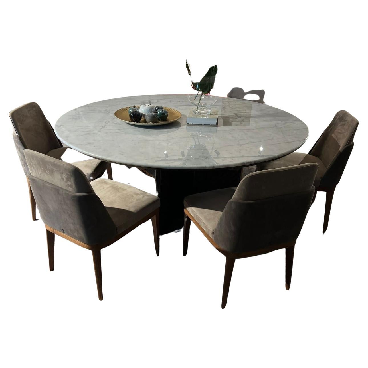 Modo table, with polished Carrara marble top, Ebony Gloss wood base For Sale