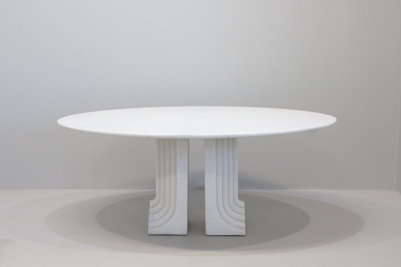 Table ovale 