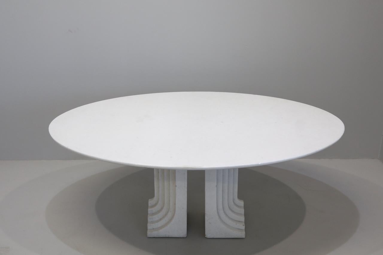 Table ovale 