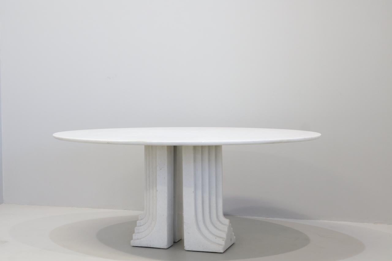 Table ovale 