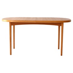 Tavolo ovale scandinavo allungabile