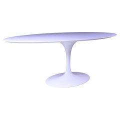 Tavolo ovale “Tulip”, Eero Saarinen, Knoll