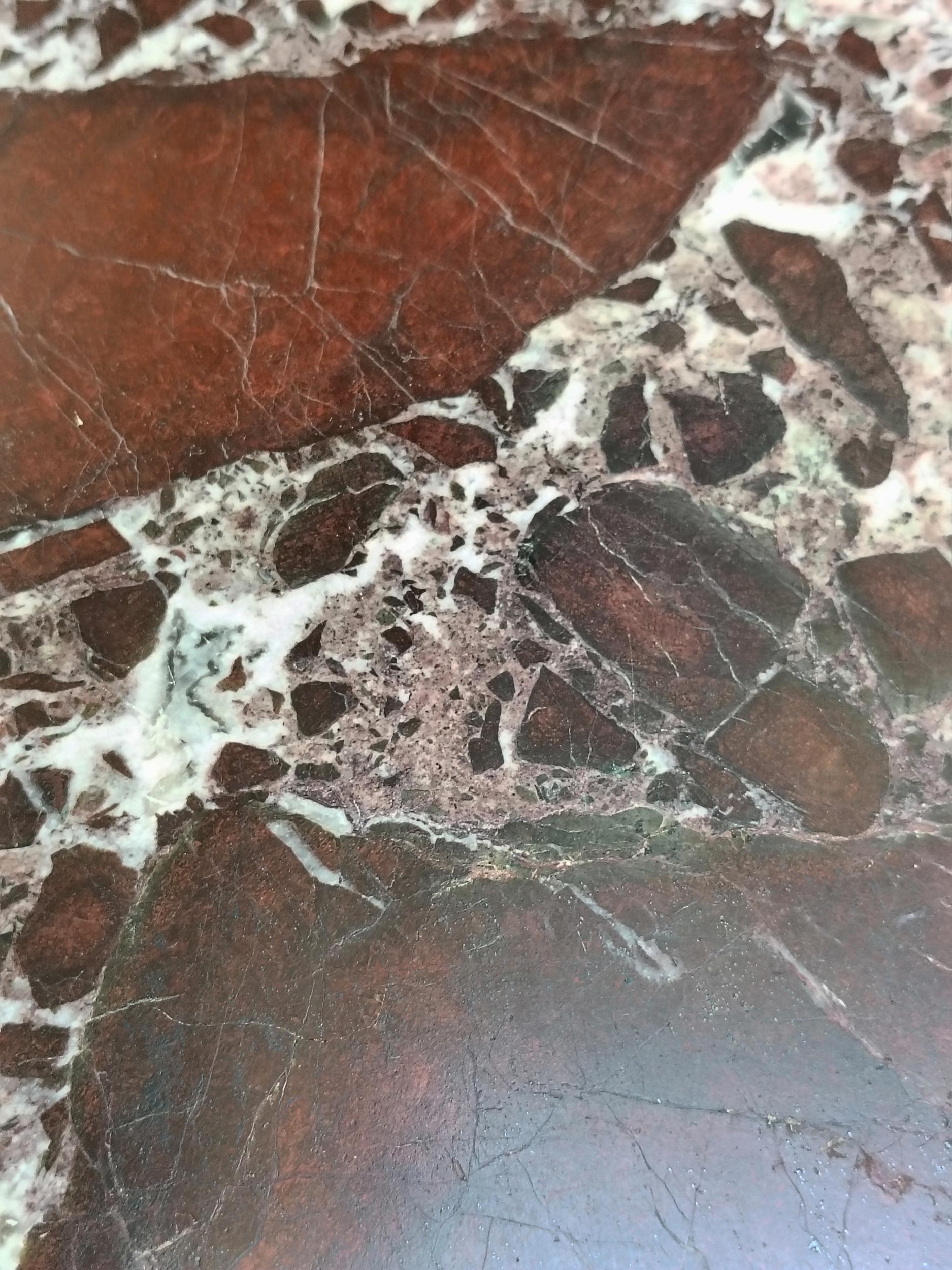 Tavolo Regolabile in Altezza in Marmo Rosso e Ottone, Italia 1990s In Good Condition For Sale In Naples, IT