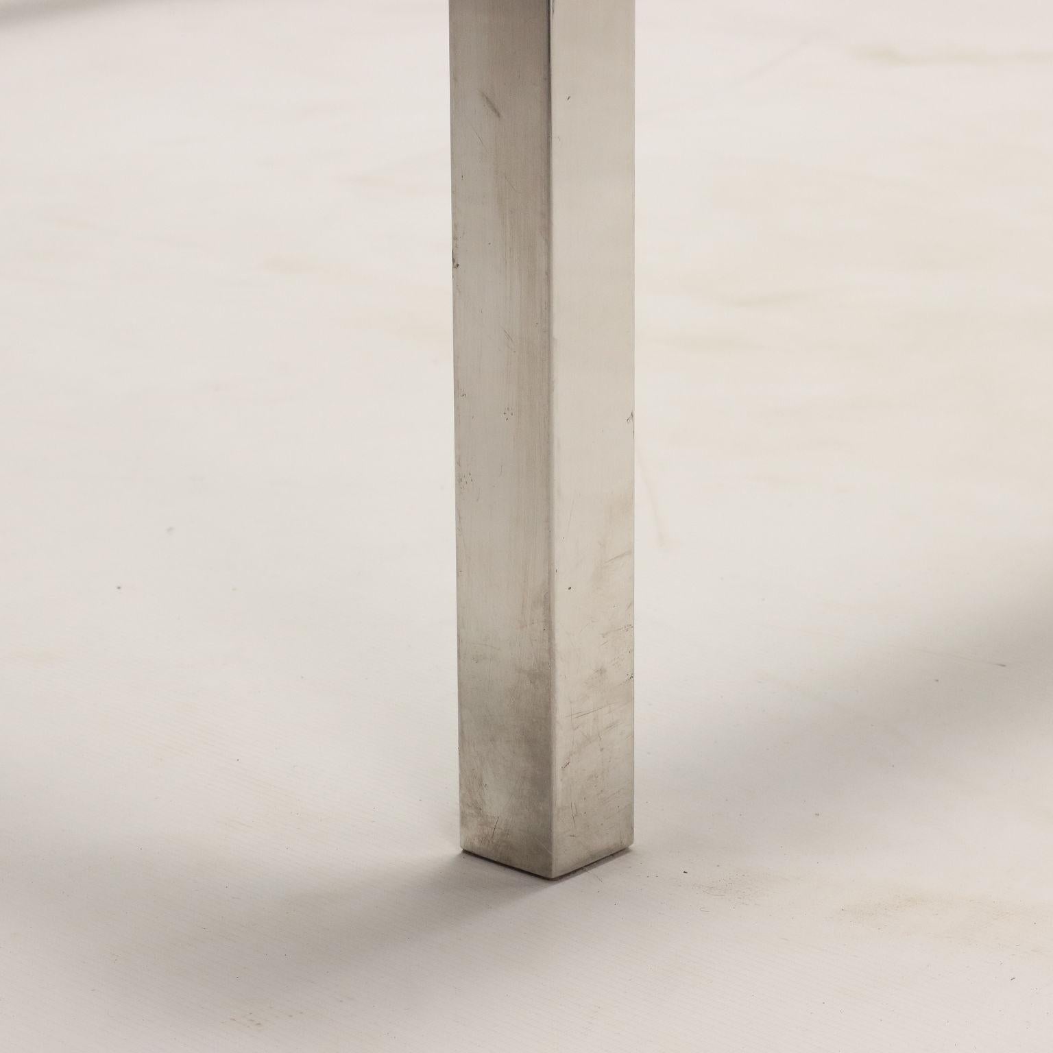 70er Stahl und Glas rechteckiger Tisch (Messing) im Angebot