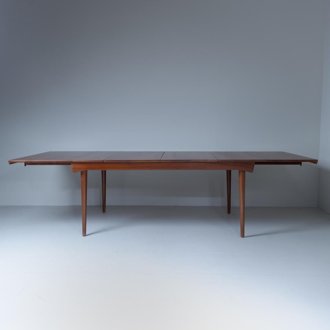 Danish Tavolo rettangolare estensibile in legno, Finn JUHL, 1950 in vendita