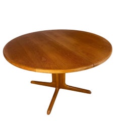 Skovby round extendable table in Danish teak, 1960s
