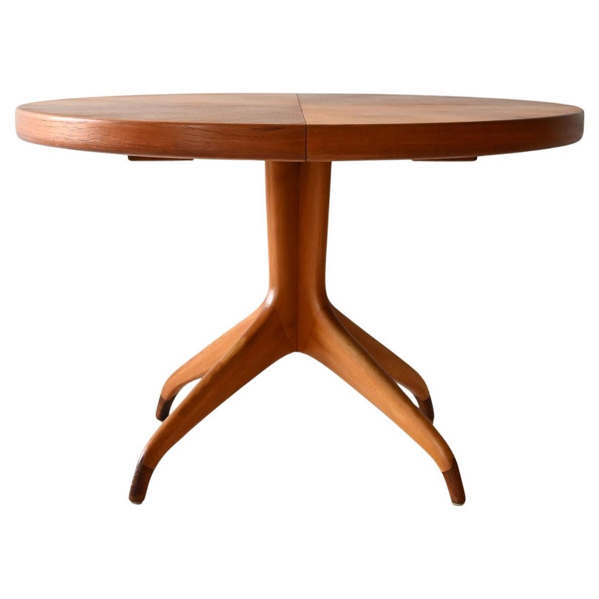 Mesa redonda extensible de los años 50 de David Rosén en venta