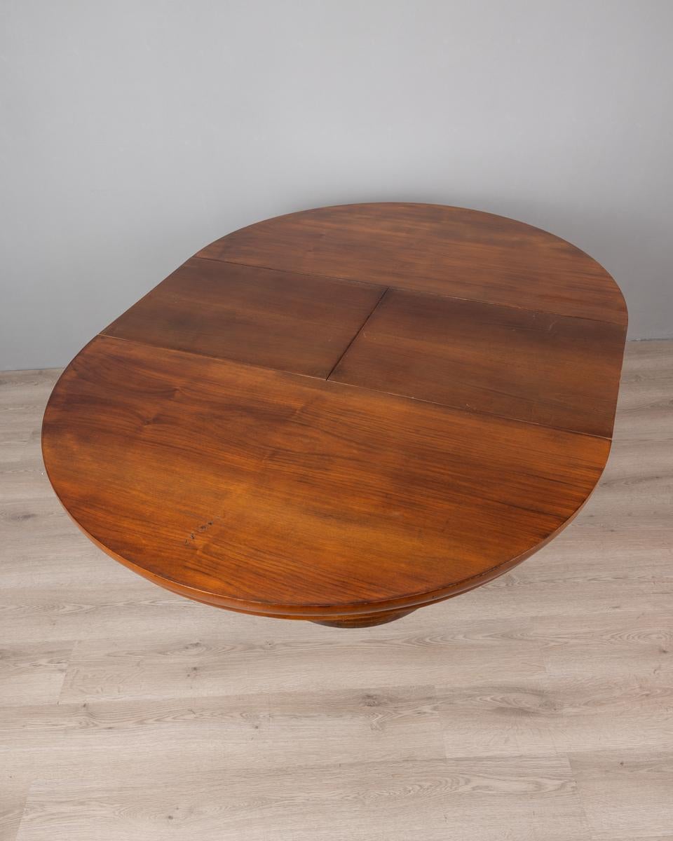 Italian Tavolo rotondo in legno e ottone vintage anni 60 design Luciano Frigerio in vendita