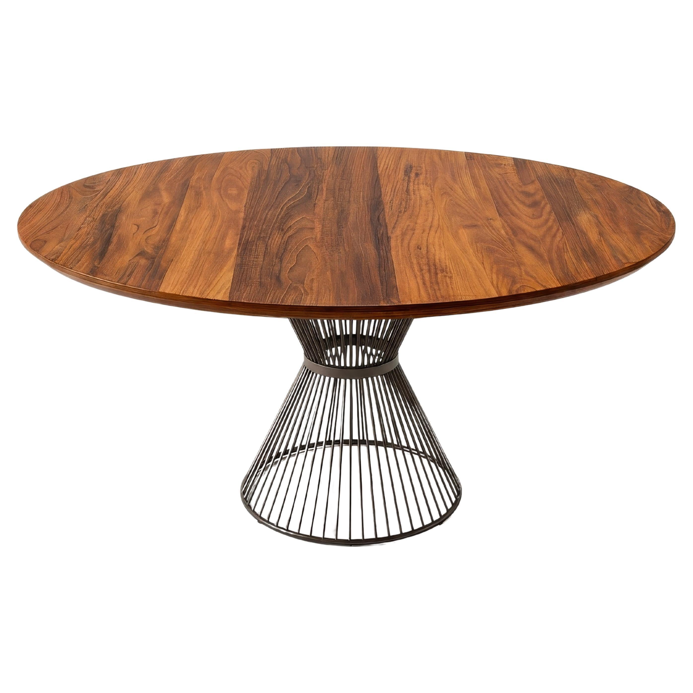 Tavolo rotondo ORA in noce massello italiano con base centrale in acciaio in vendita