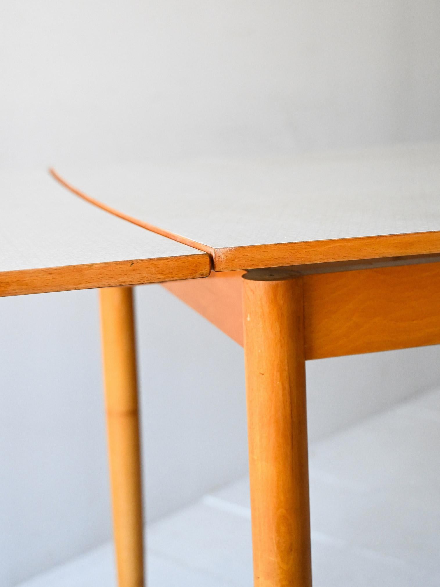 Swedish Table à rallonge scandinave en formica par Edsbyverken en vente