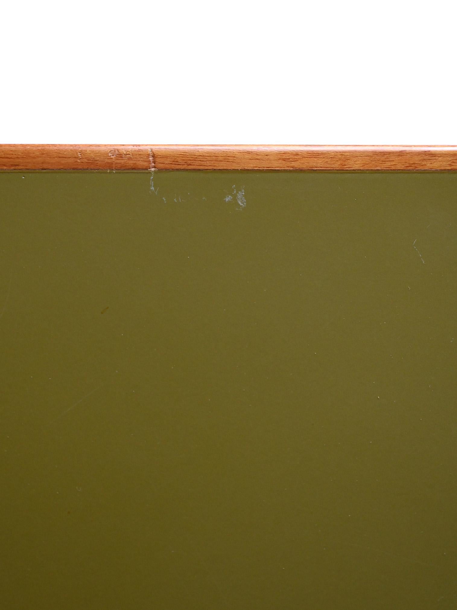 Mesa escandinava de los años 50/60 con tablero de fórmica verde Mid-20th Century en venta