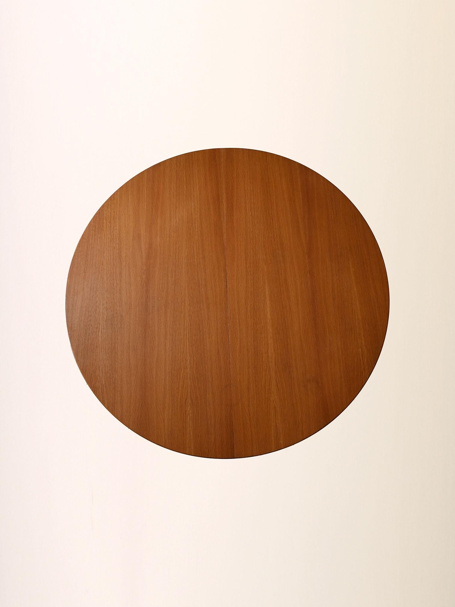 Tavolo scandinavo in rovere di Willy Schou Andersen For Sale 6