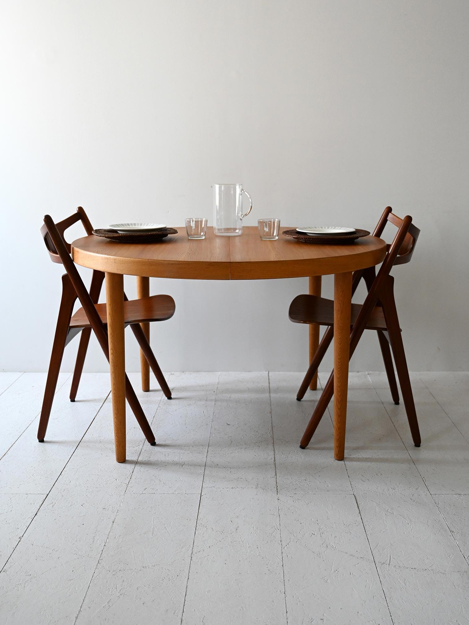 Wood Tavolo scandinavo in rovere di Willy Schou Andersen For Sale
