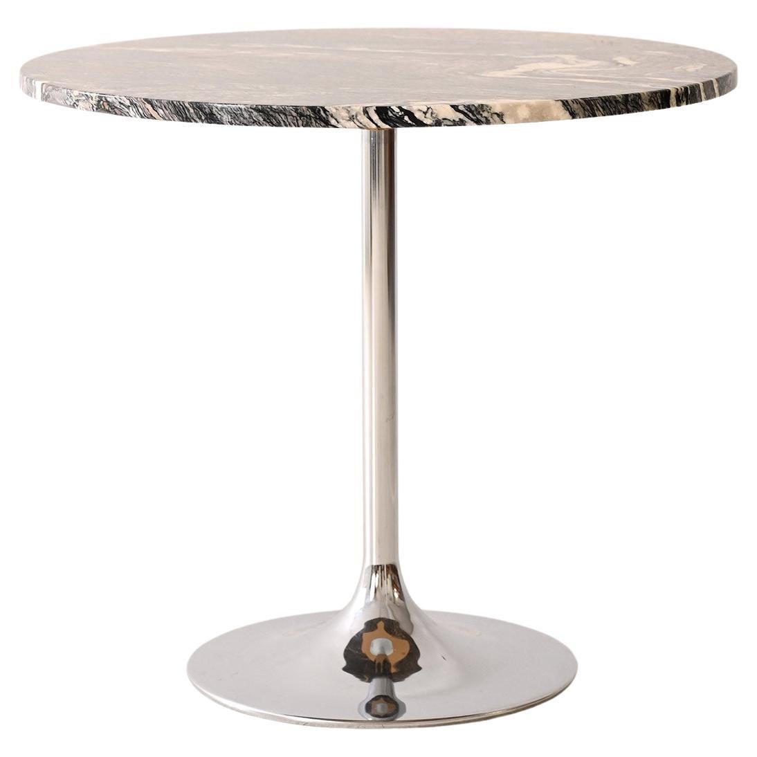 Scandinavian round marble table For Sale