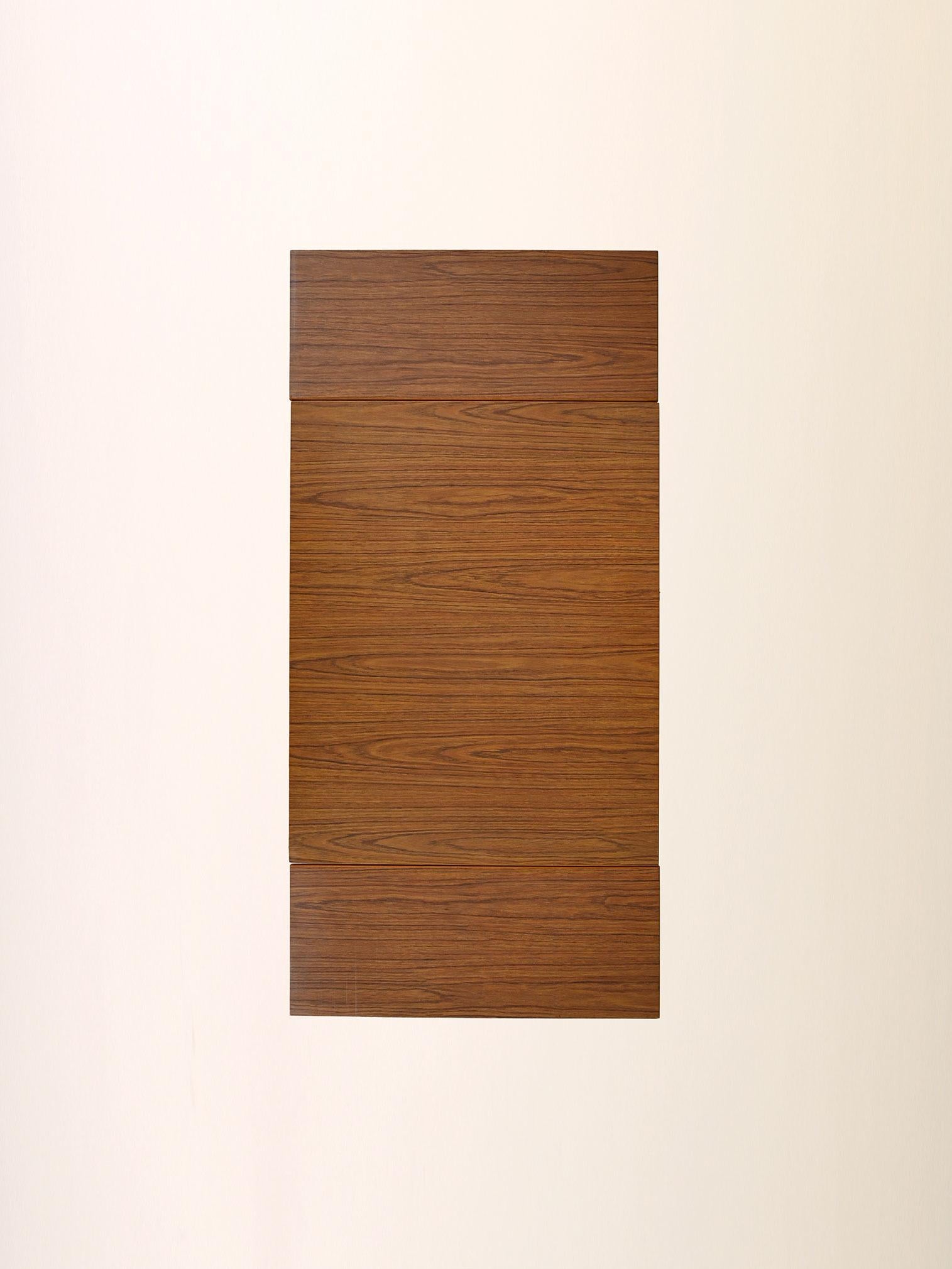 Scandinavian vintage extendable teak veneer table For Sale 2