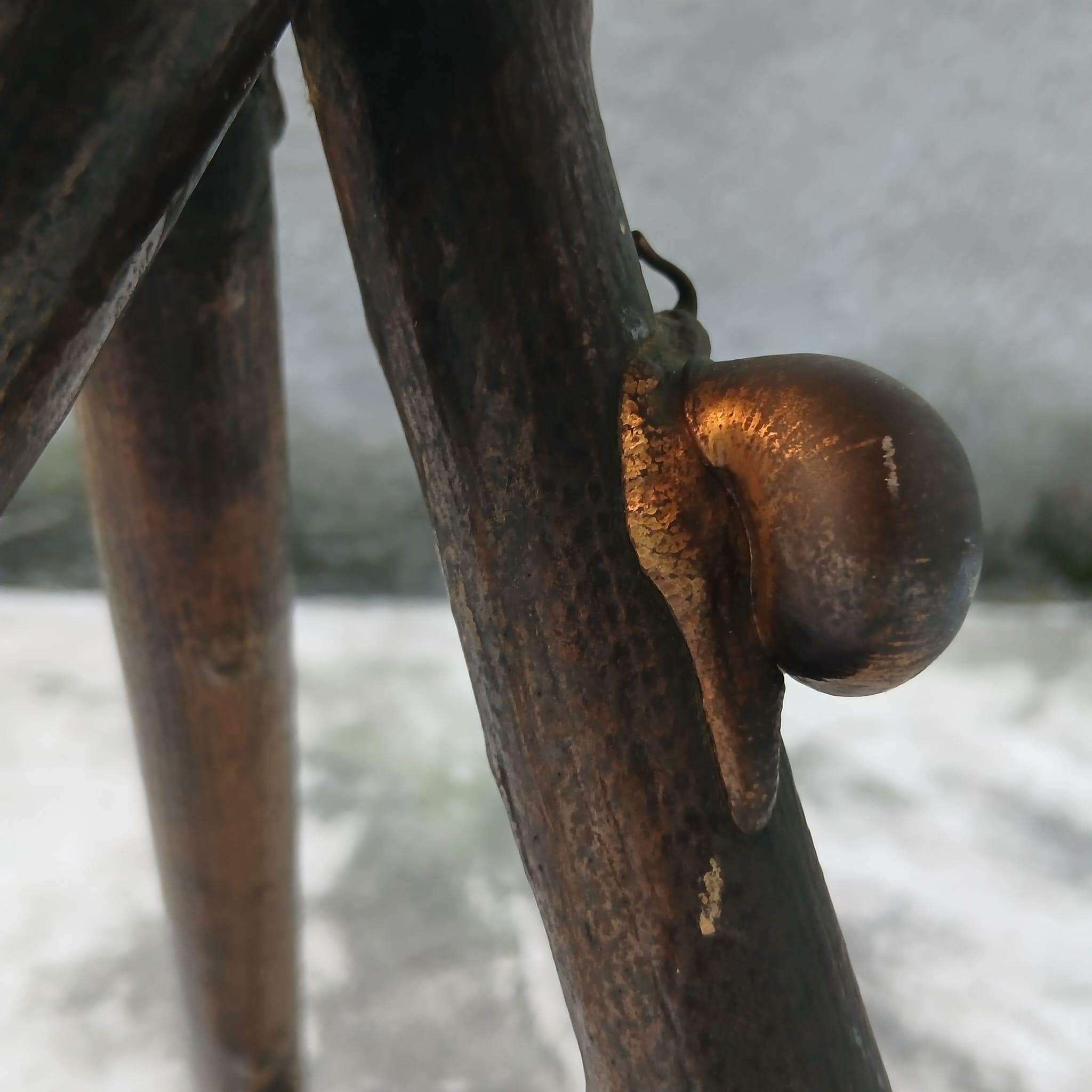 Tavolo Scultoreo in Legno Fossile e Bronzo - Pezzo Unico - Europa - Metà '900 For Sale 12