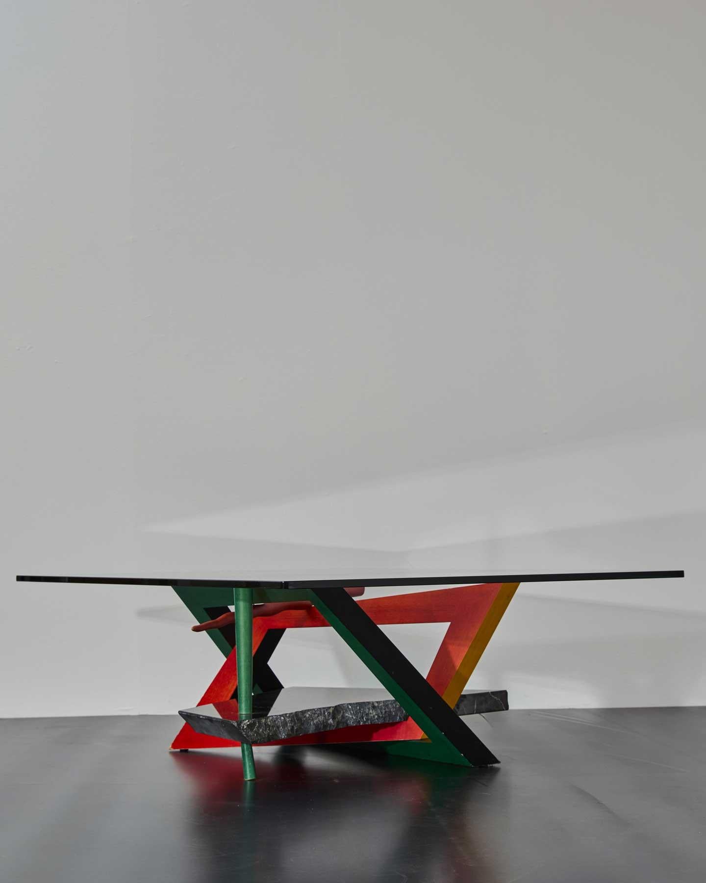 Postmoderno Tavolo scultura su disegno di Maurice Barilone in vendita