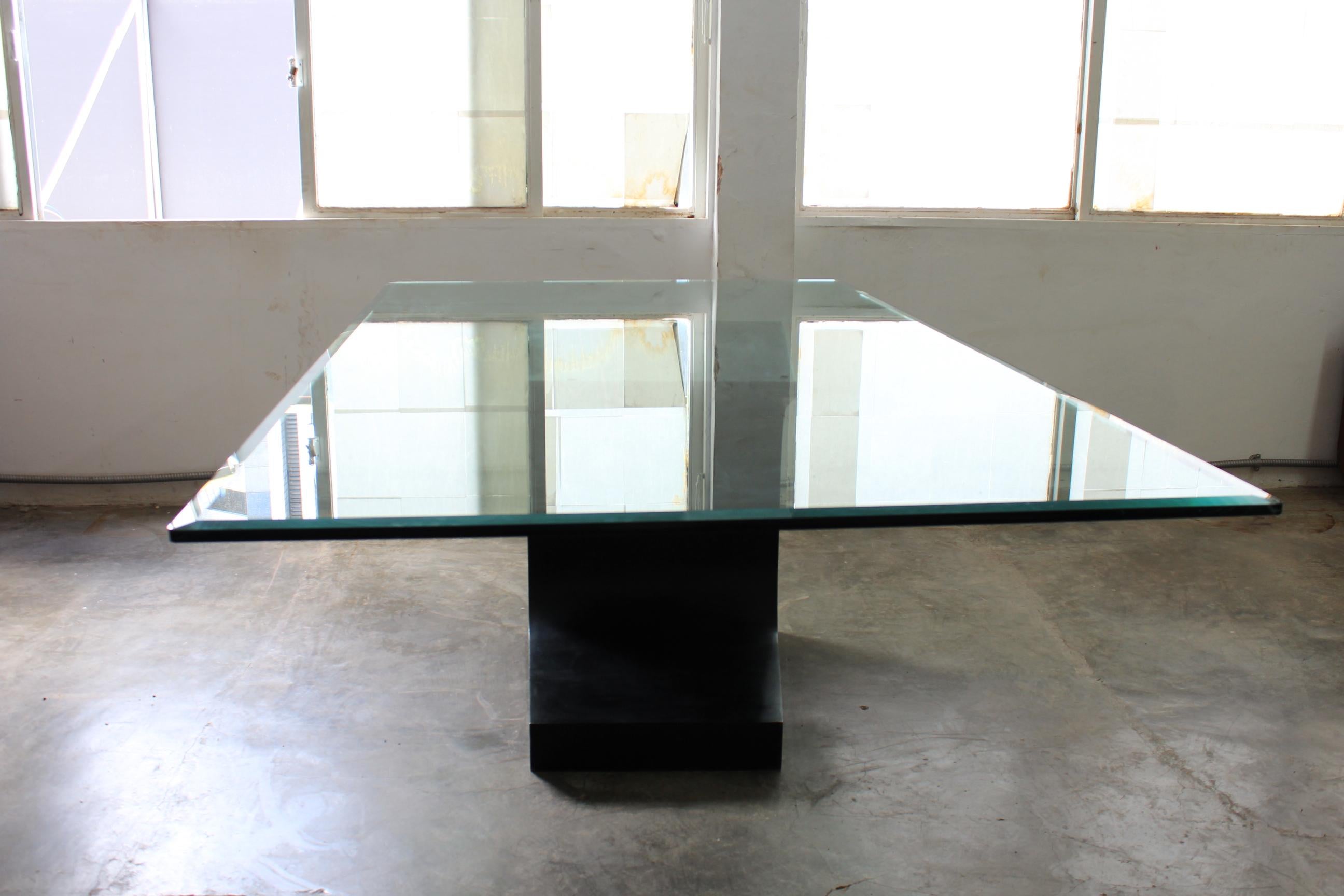 Mid-Century Modern Tavolo Table, Oscar Niemeyer For Sale